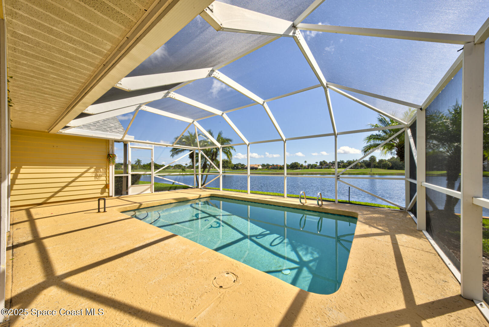 635 Dawson Drive, Melbourne