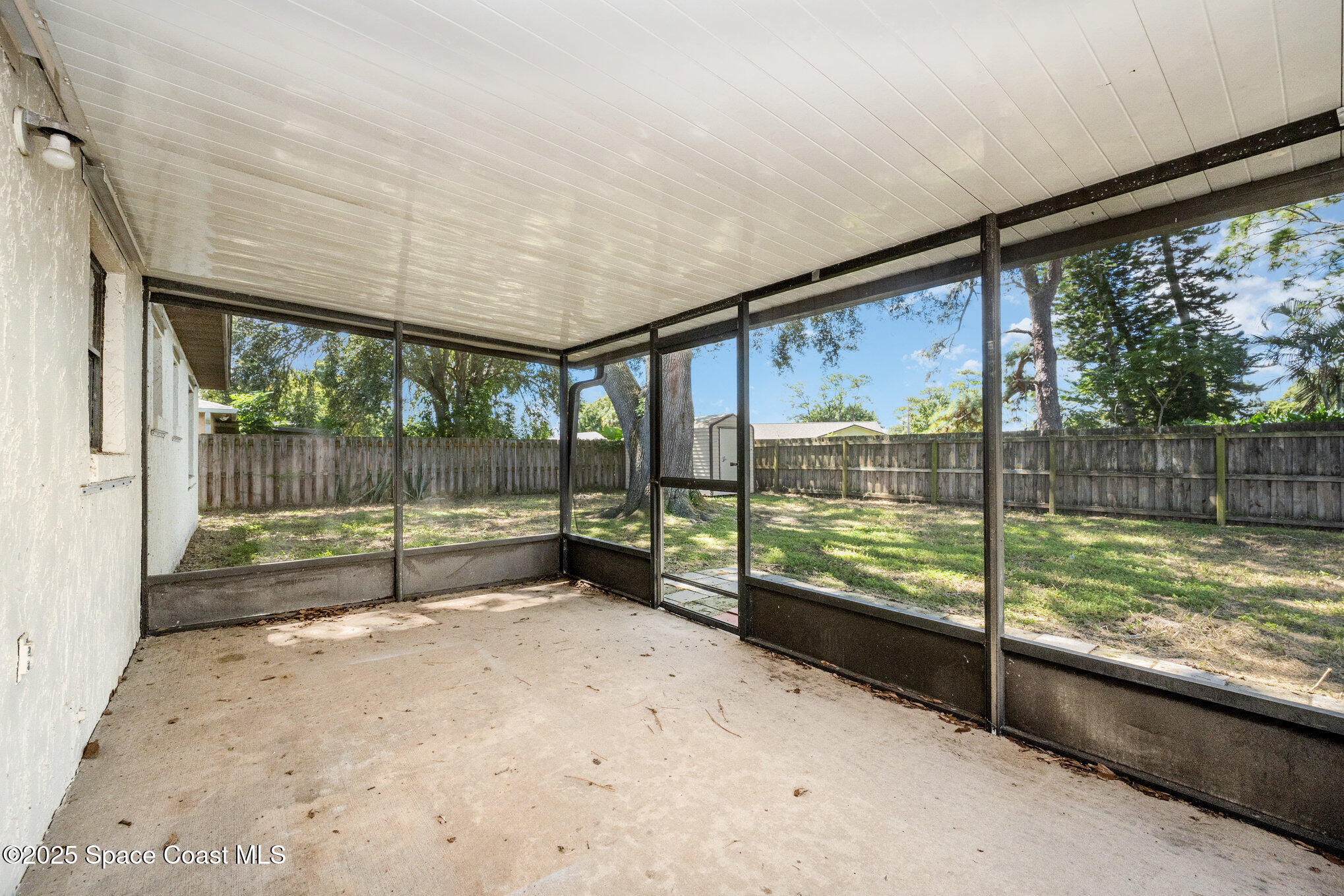 2211 Longbow Road