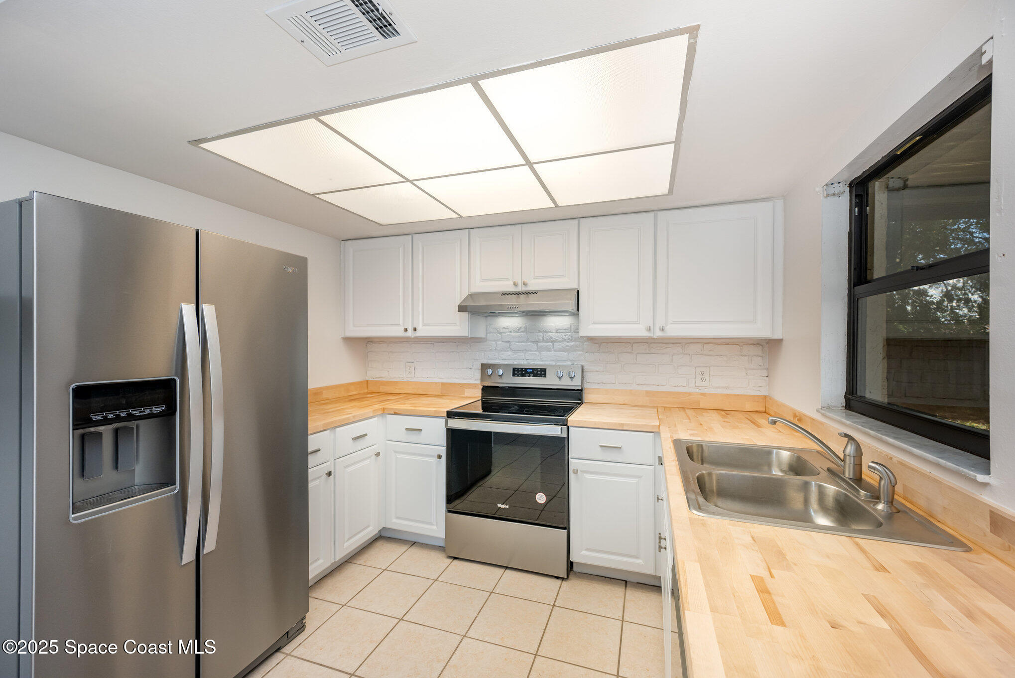 2211 Longbow Road
