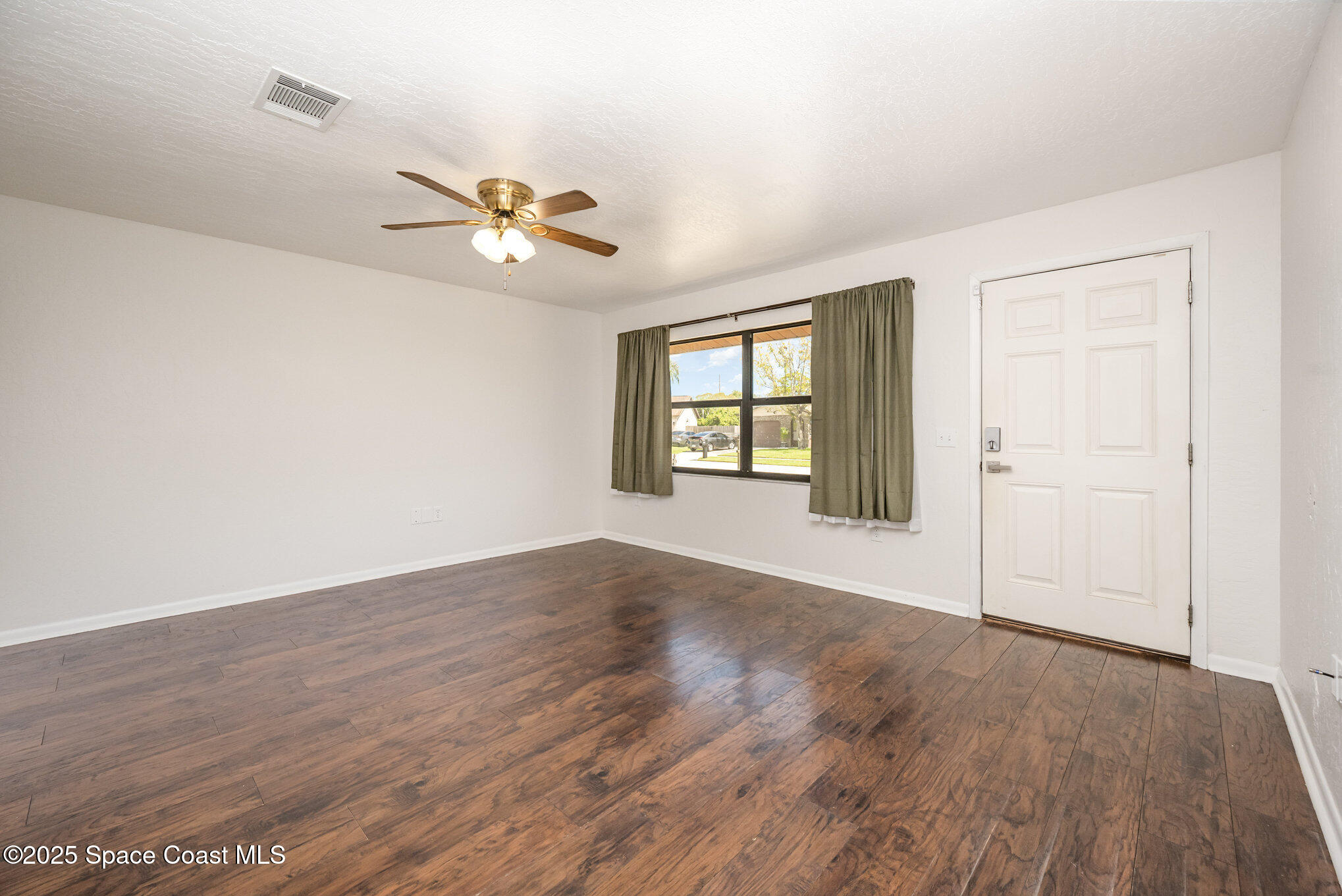 2211 Longbow Road