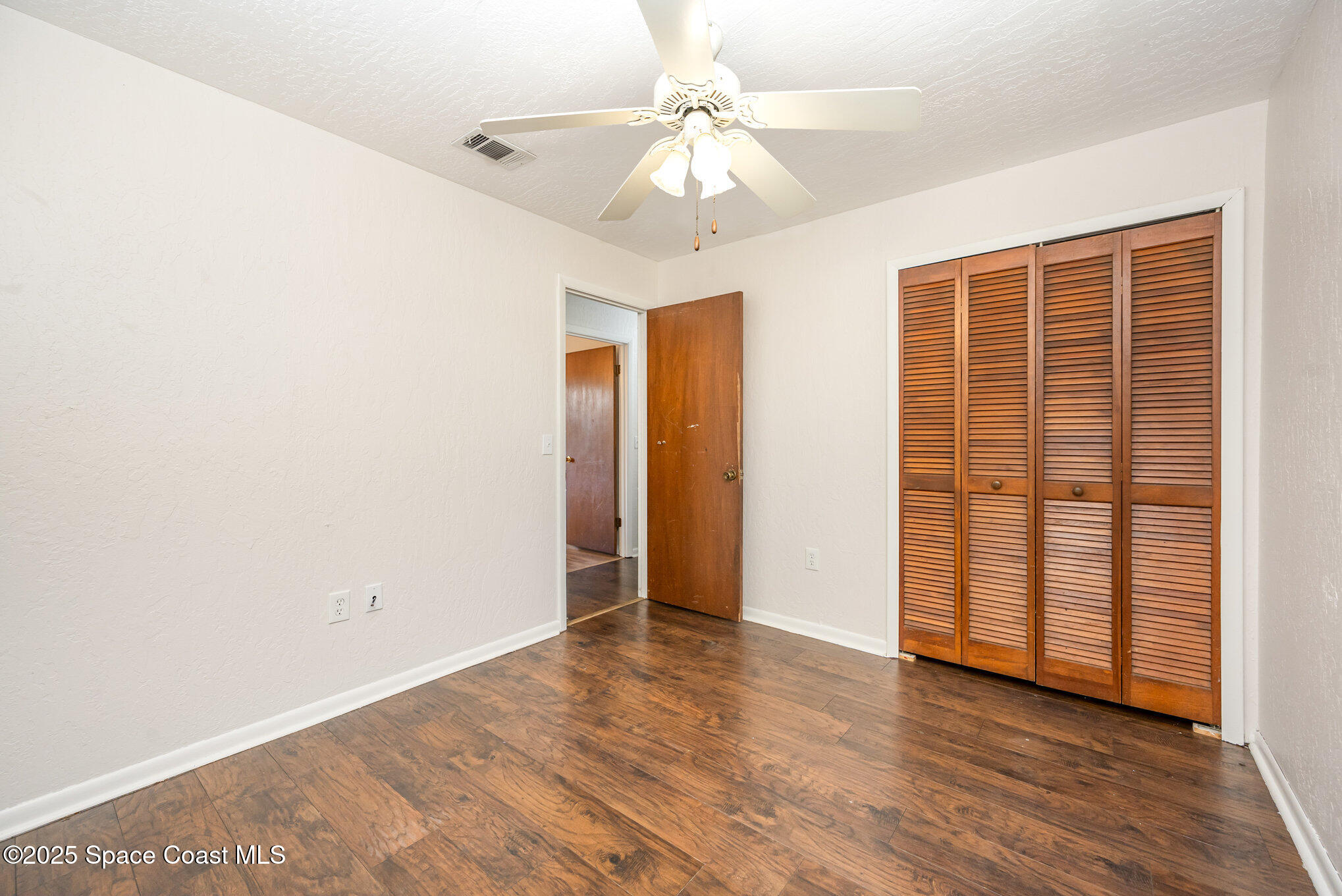 2211 Longbow Road