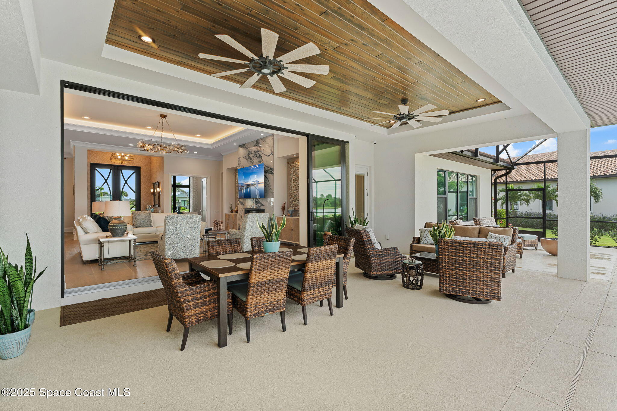 3709 Lake Adelaide Place