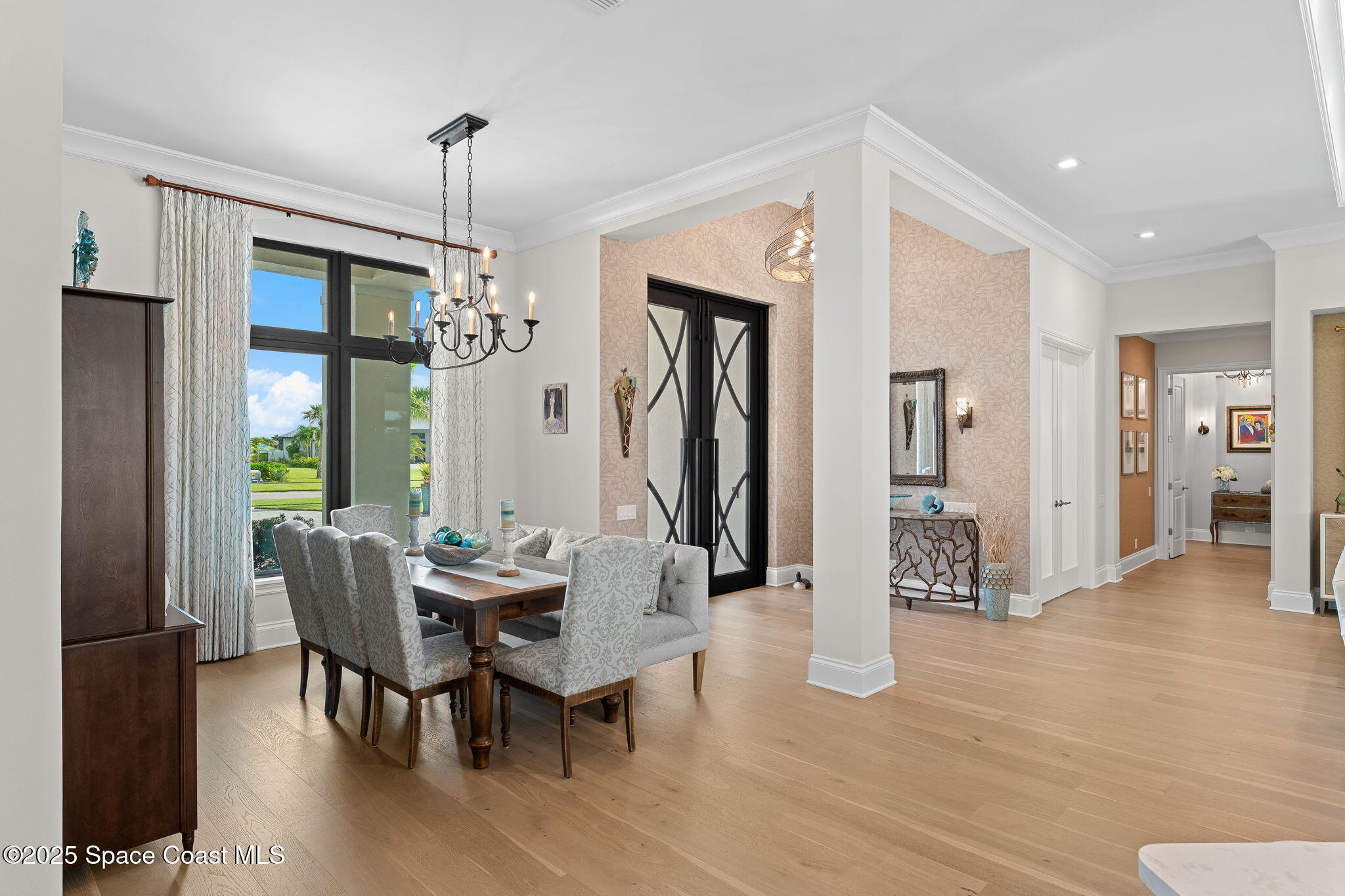 3709 Lake Adelaide Place