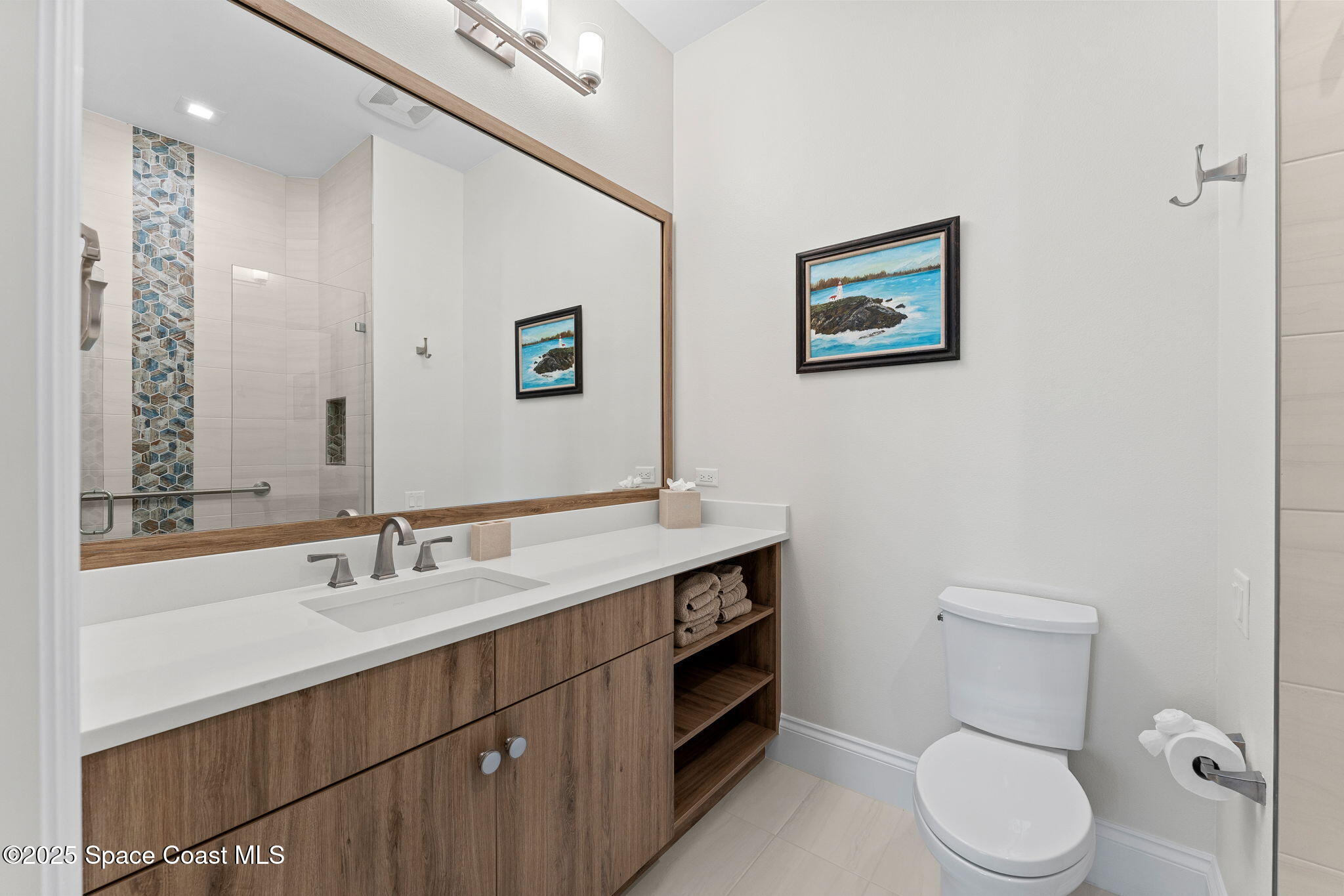 3709 Lake Adelaide Place