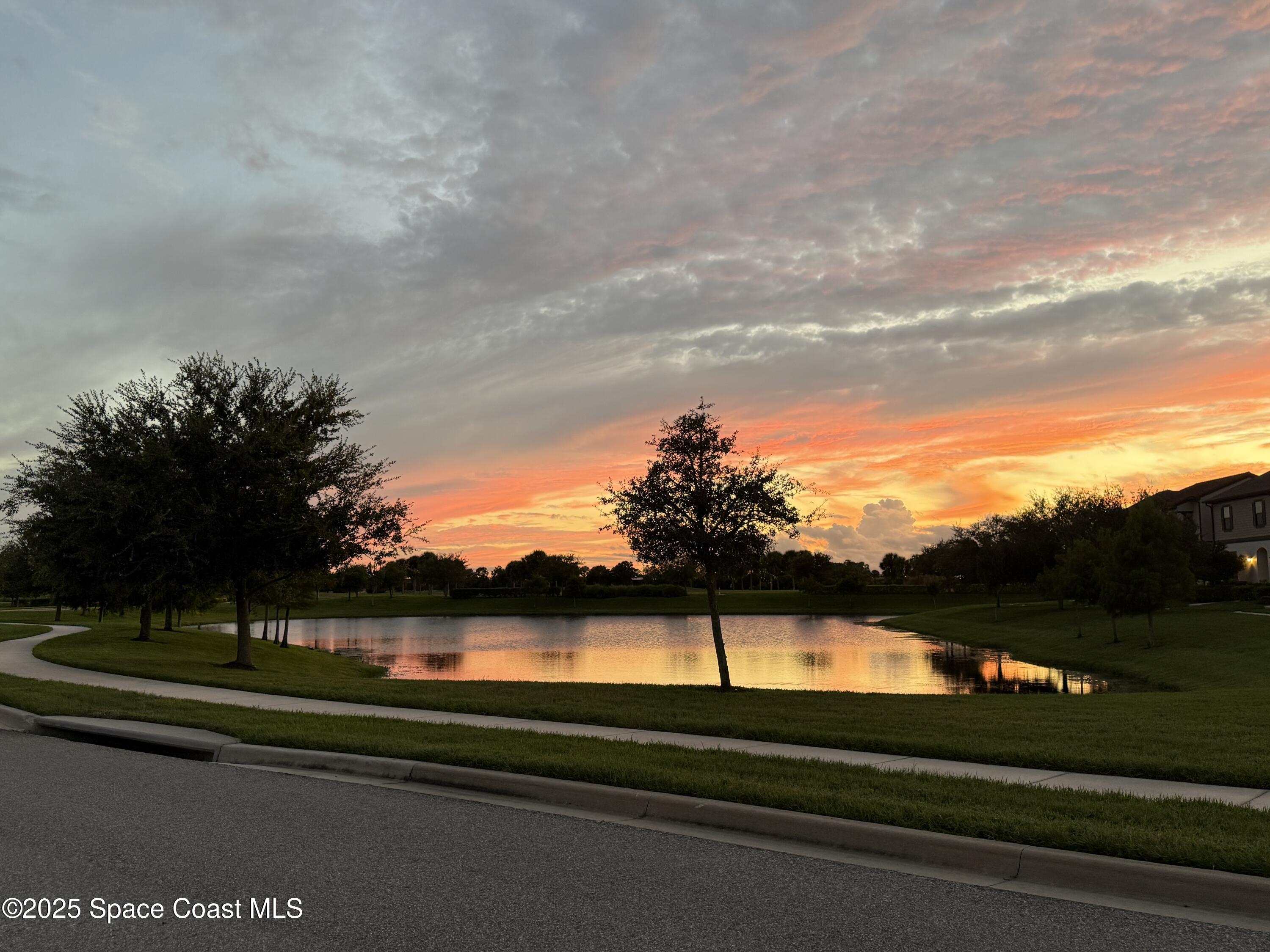 6913 Vista Hermosa Drive