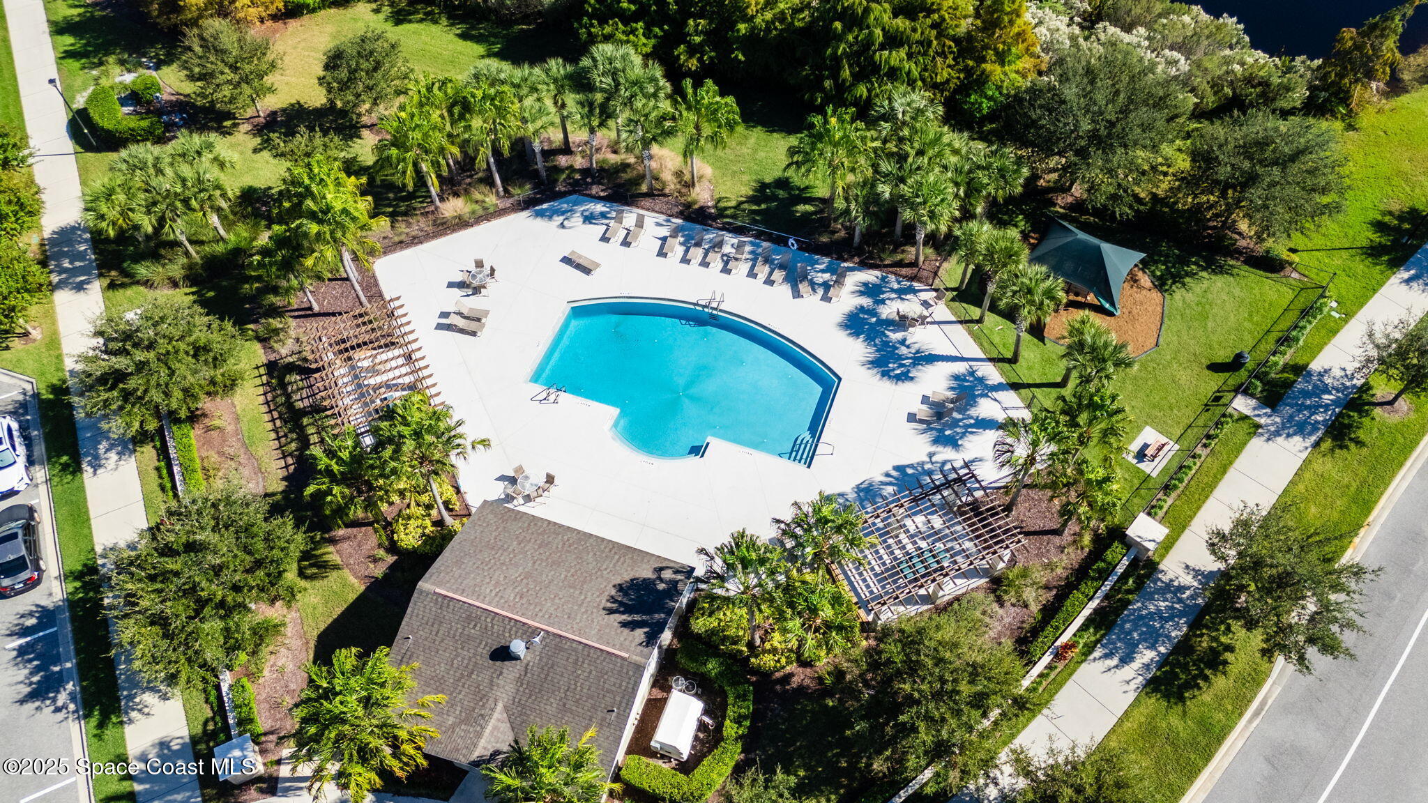 6913 Vista Hermosa Drive