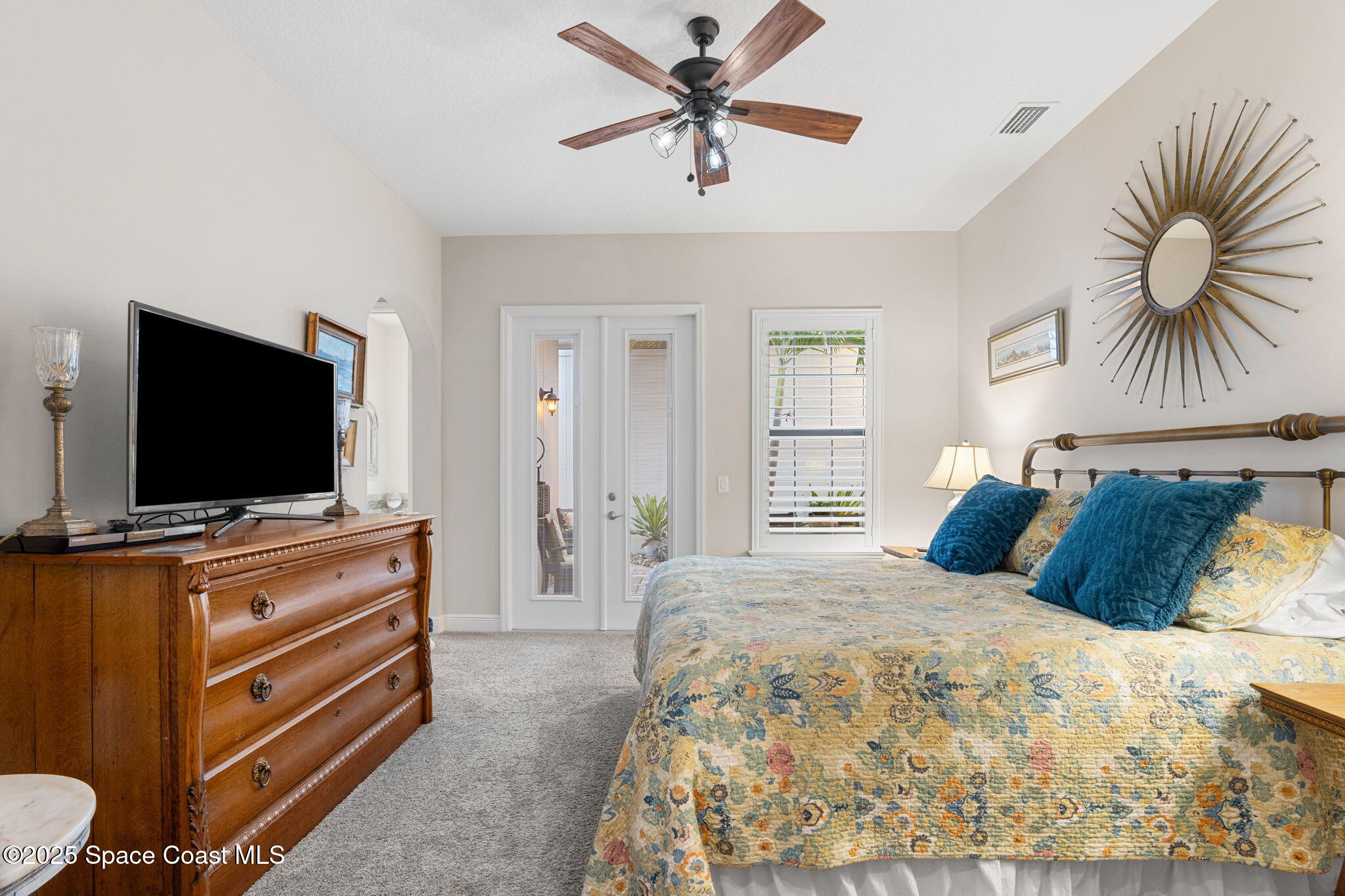 6913 Vista Hermosa Drive