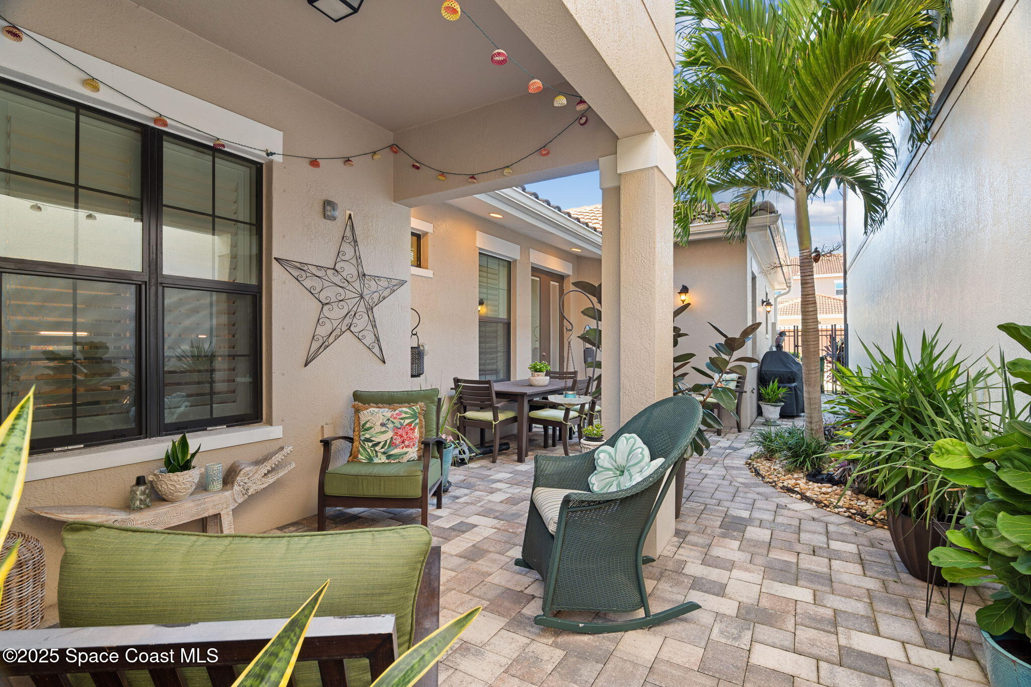 6913 Vista Hermosa Drive