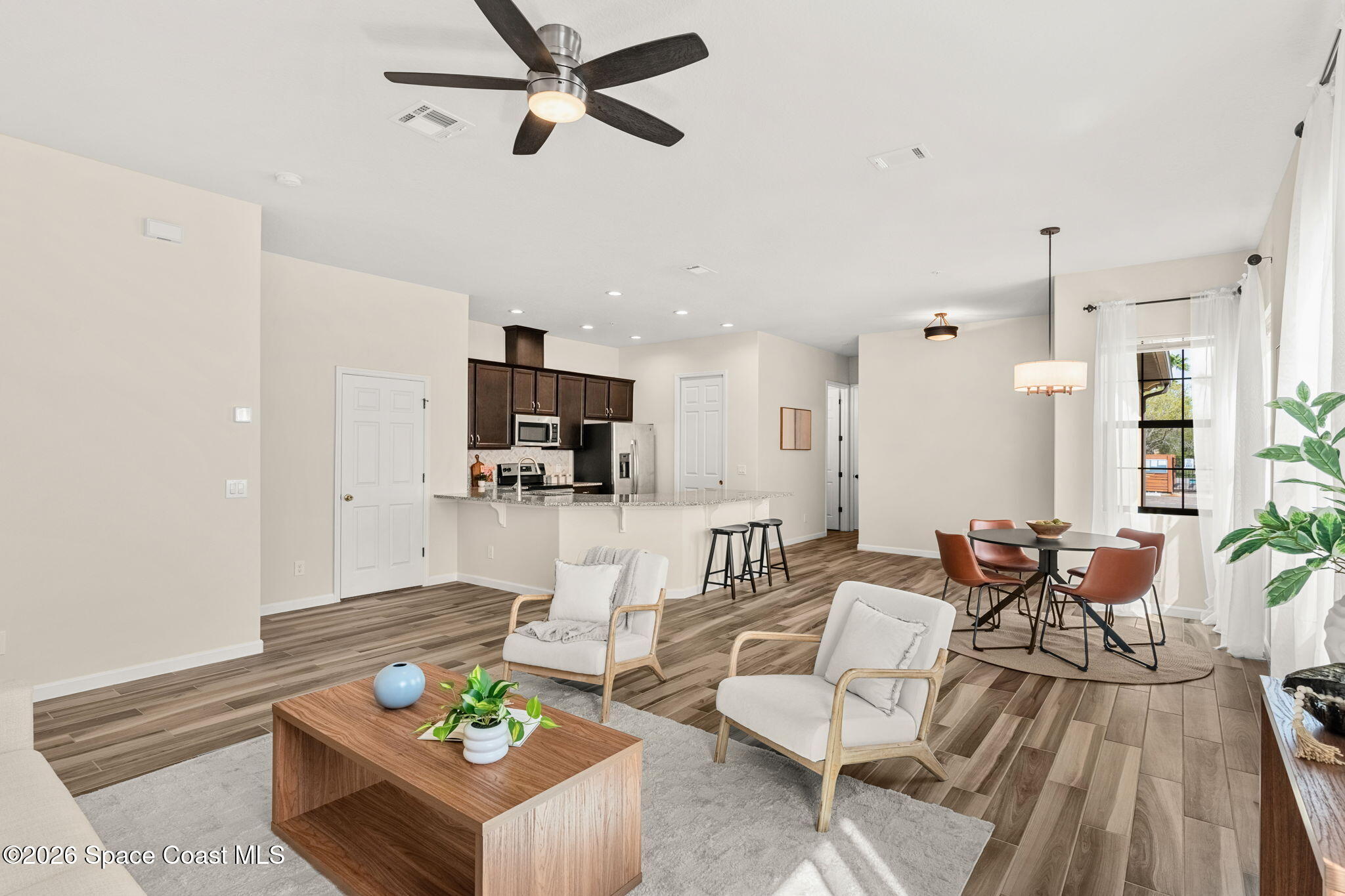 735 Lanai Circle 101