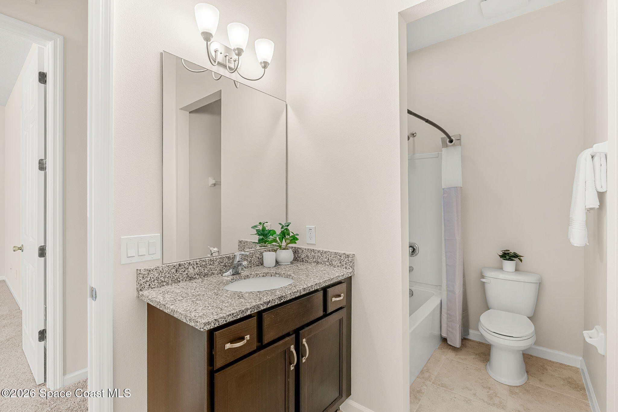 735 Lanai Circle 101