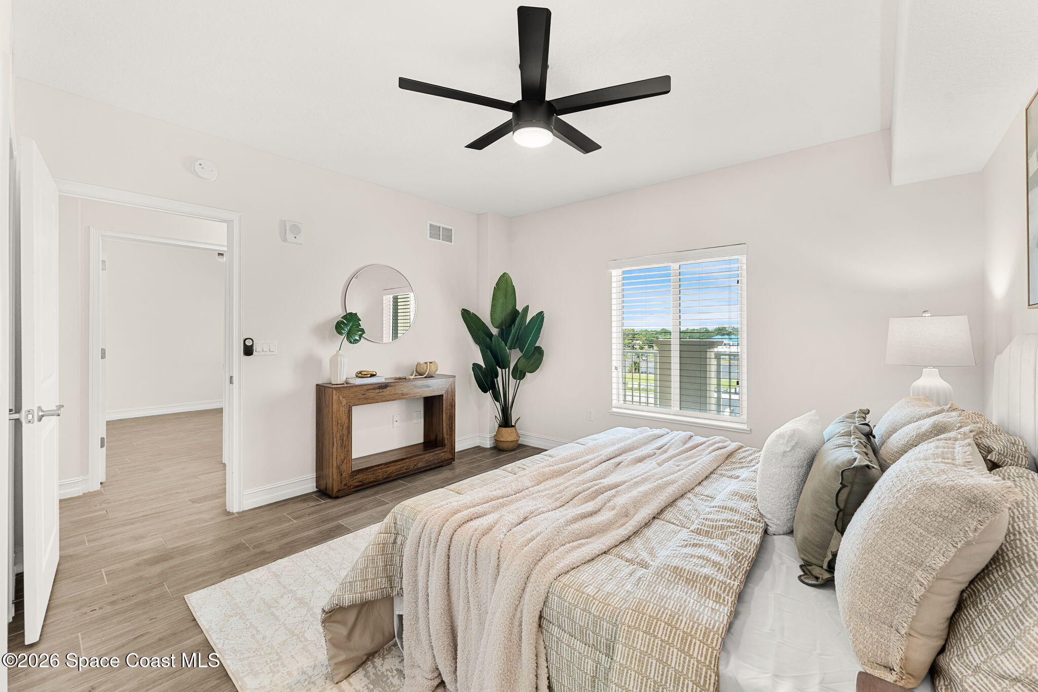 1805 Riverside Drive 507