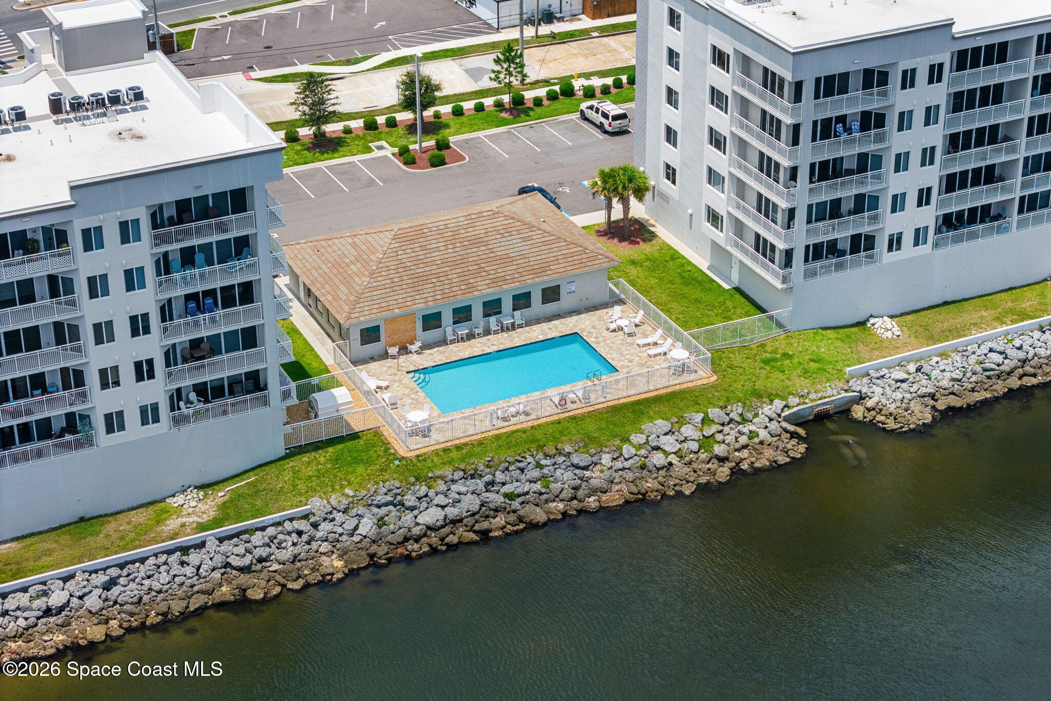 1805 Riverside Drive 507
