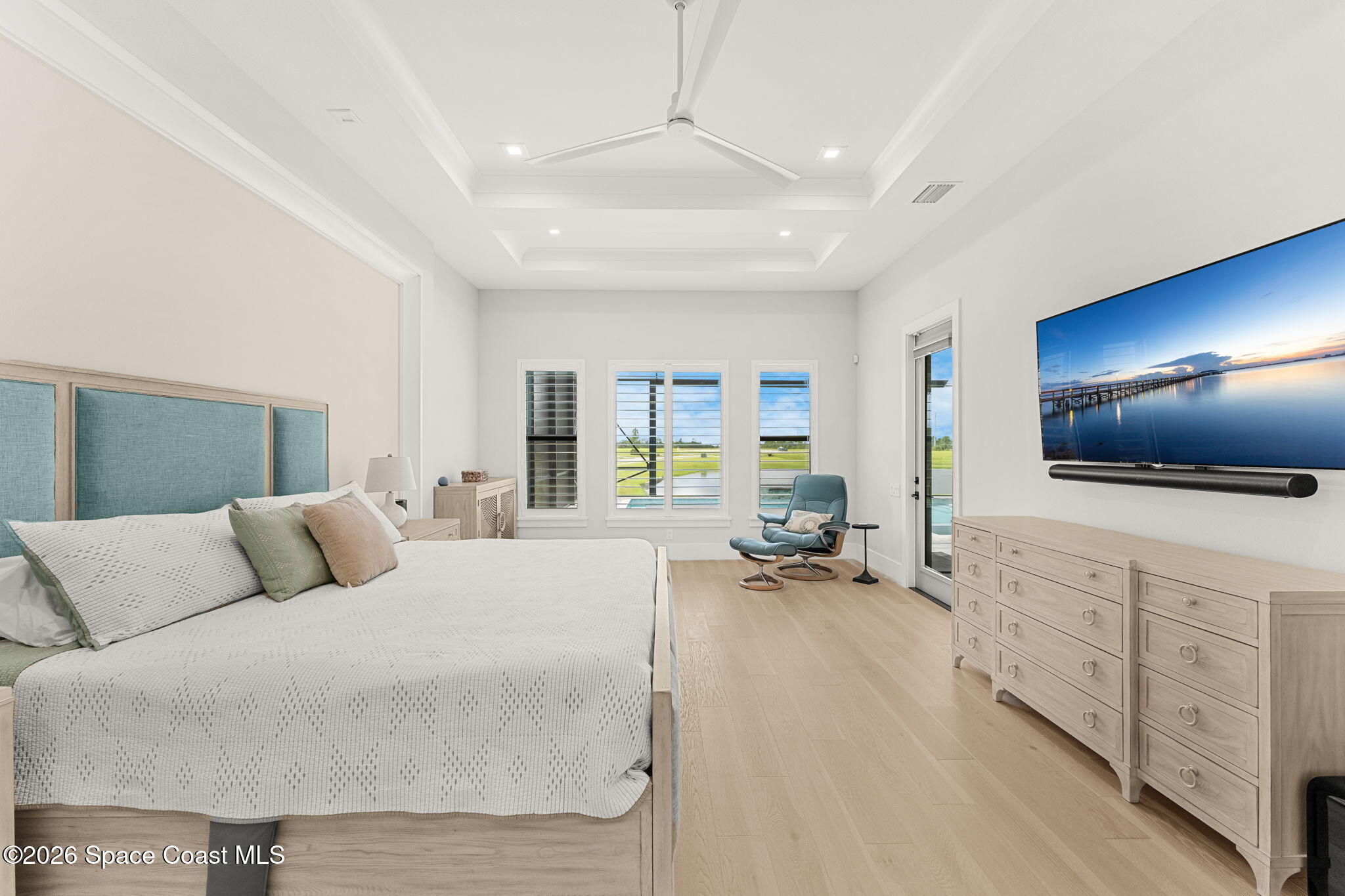 3739 Lake Adelaide Place