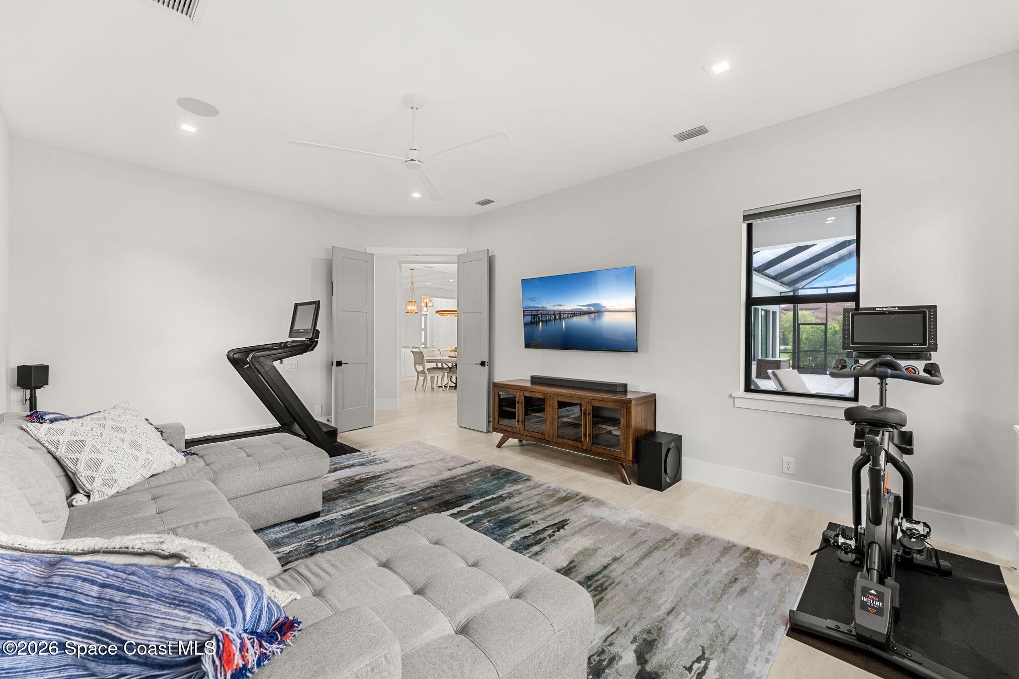 3739 Lake Adelaide Place