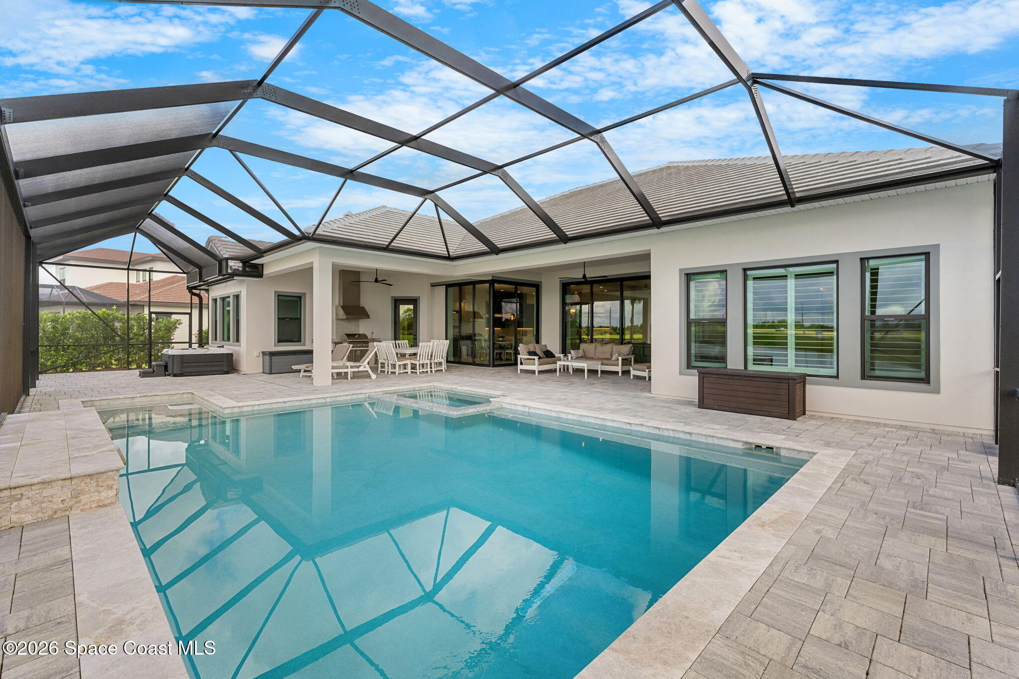 3739 Lake Adelaide Place