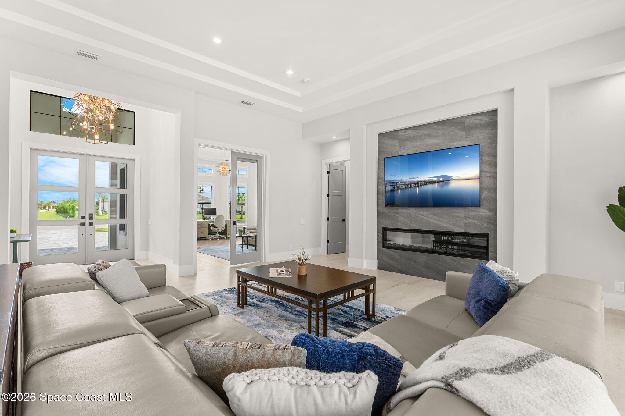 3739 Lake Adelaide Place