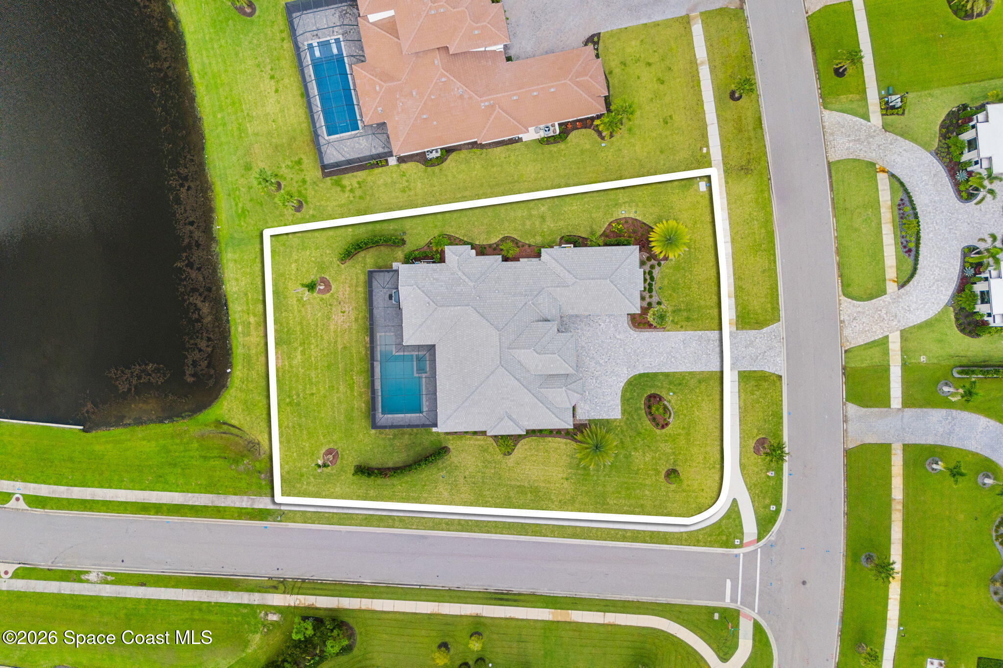 3739 Lake Adelaide Place