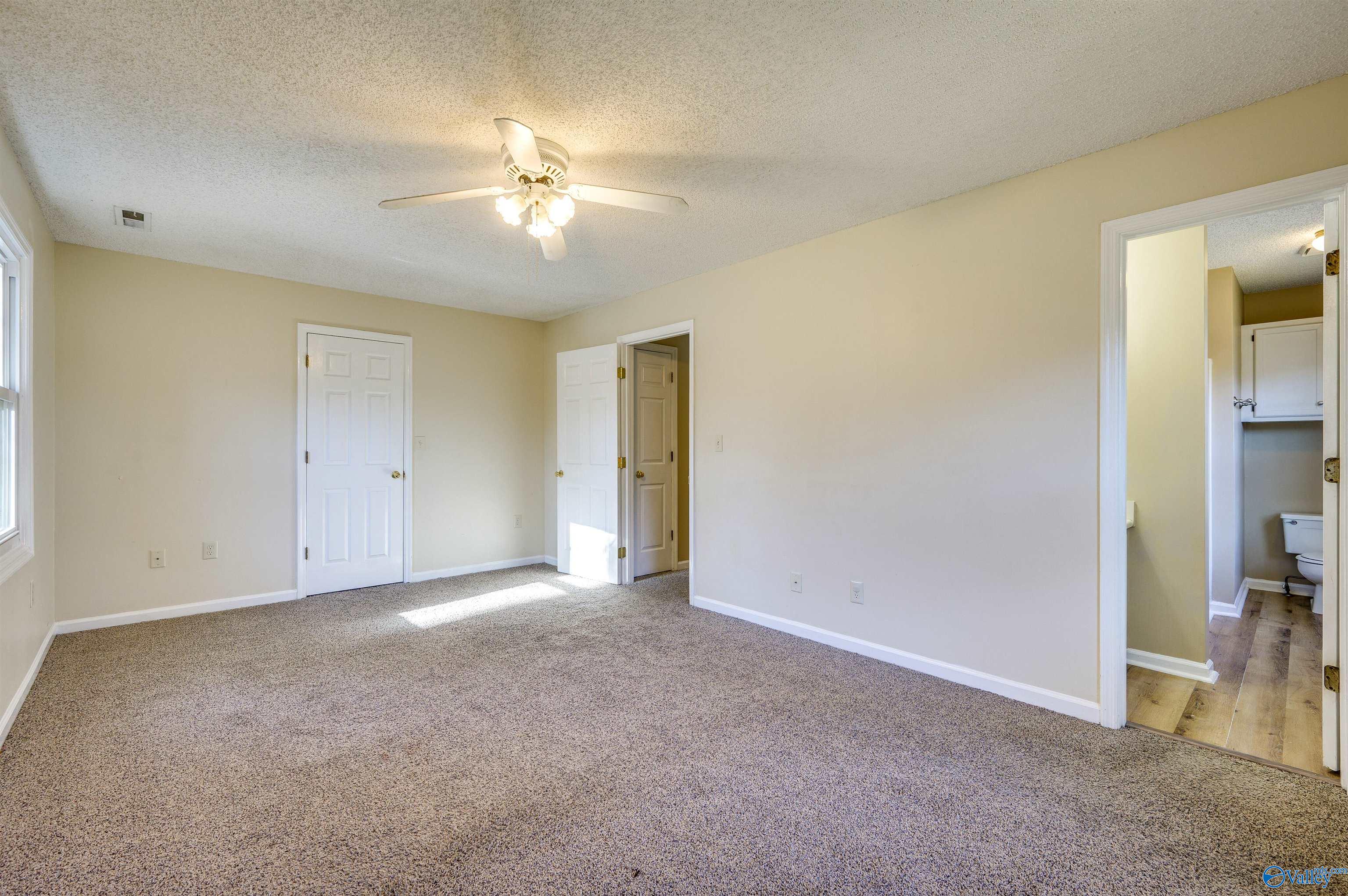 124 Suffolk Drive