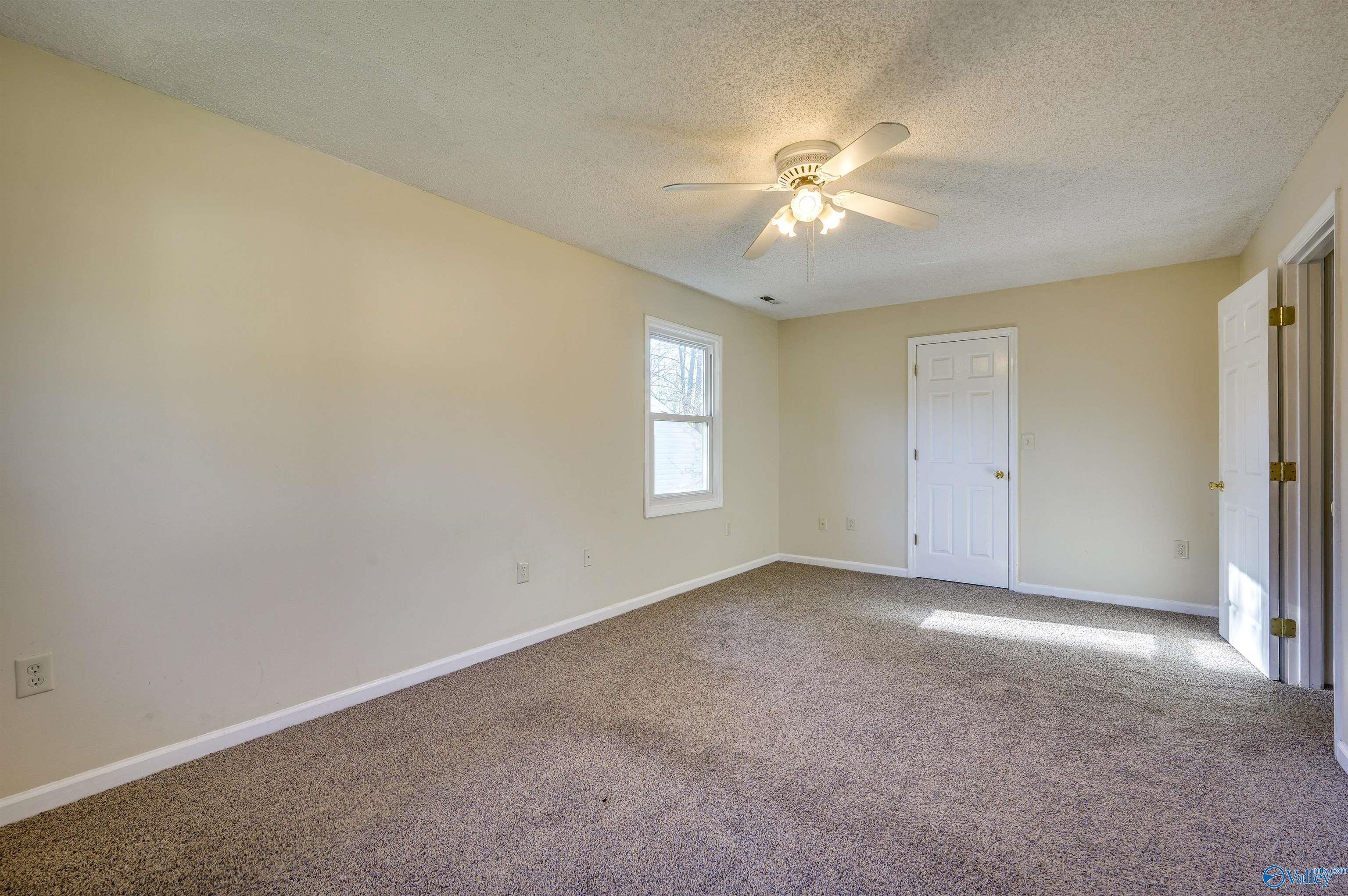 124 Suffolk Drive