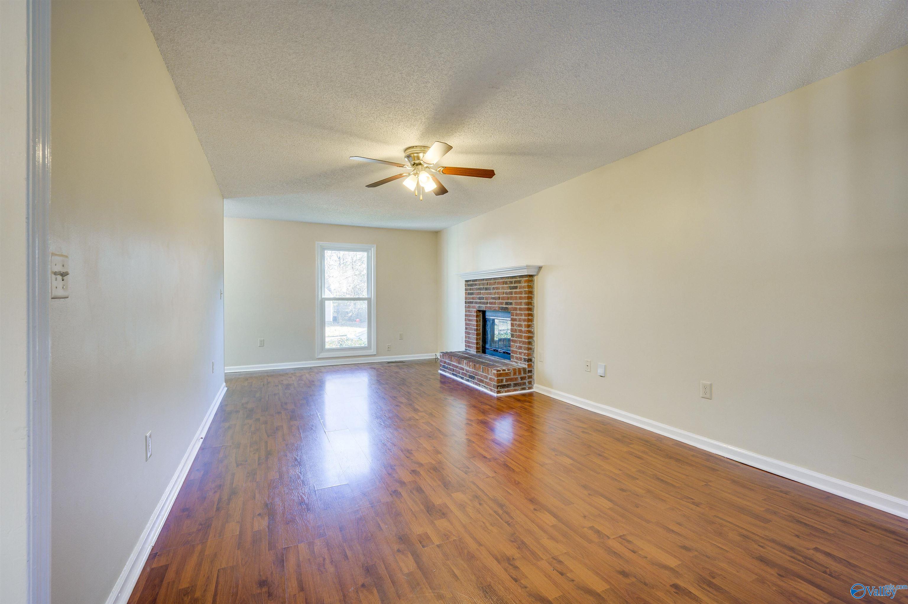 124 Suffolk Drive
