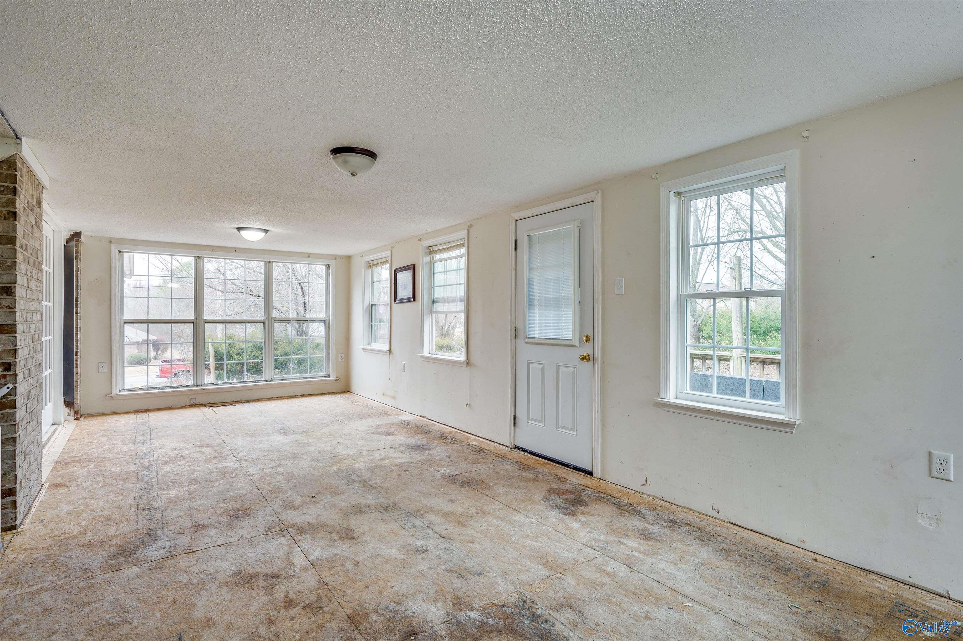 108 Hickory Trail Drive