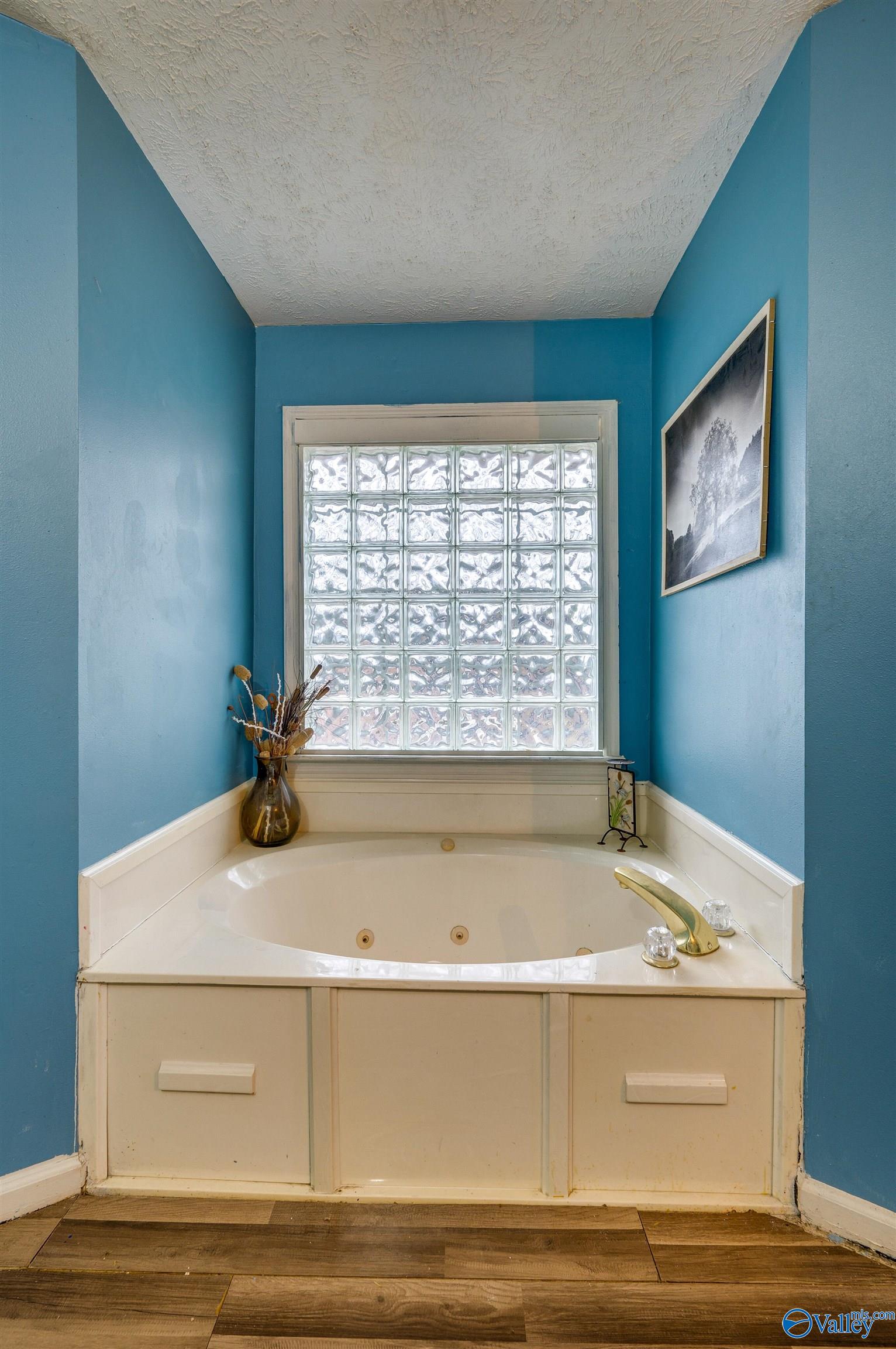 108 Hickory Trail Drive