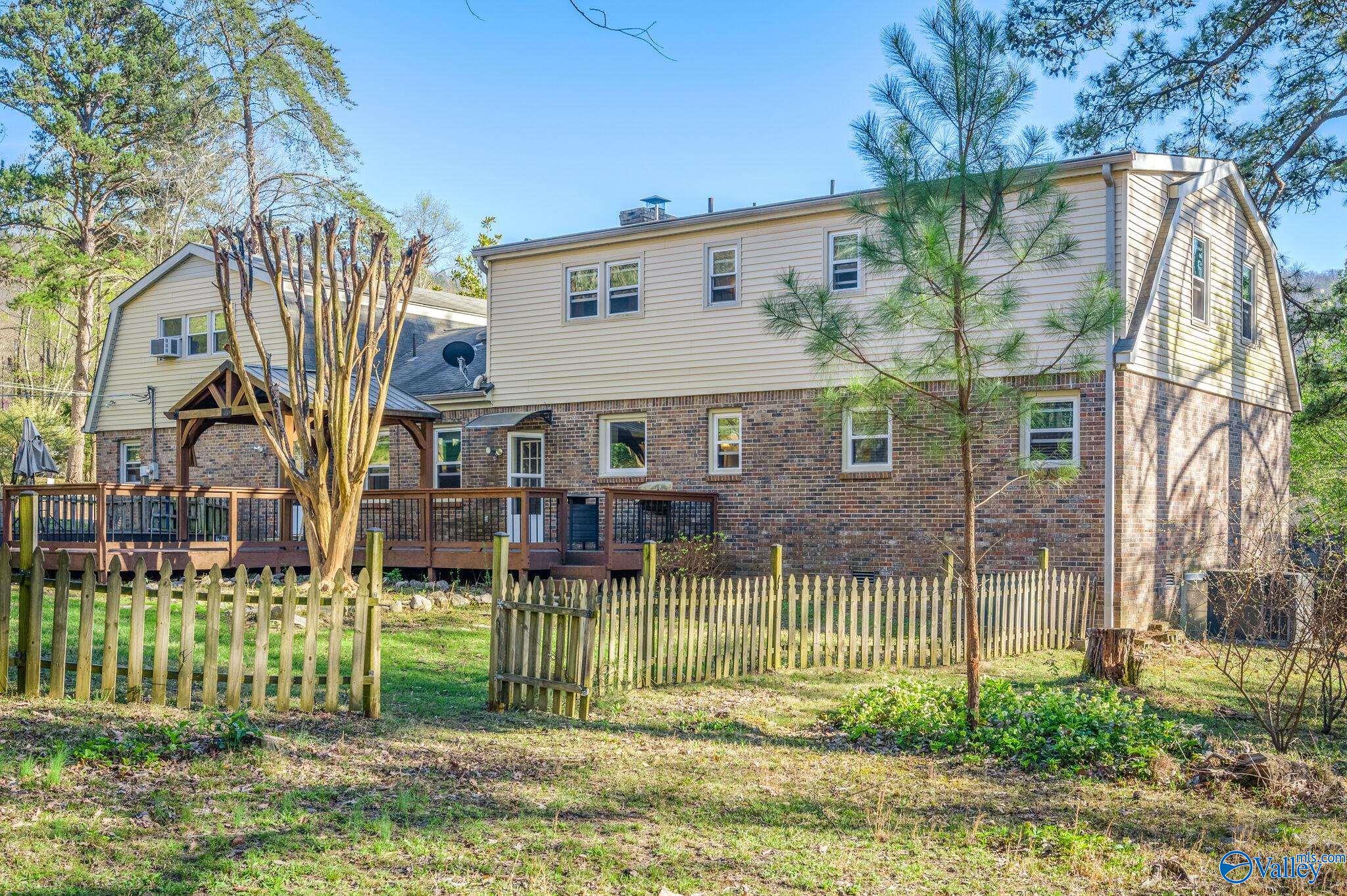 2614 SE Vista Drive