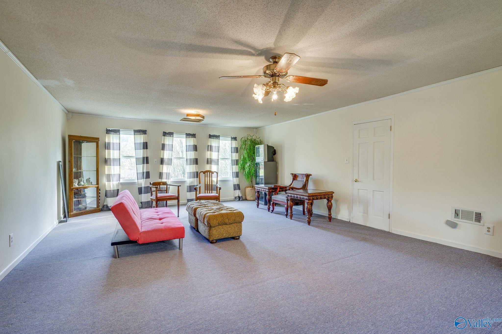 2614 SE Vista Drive
