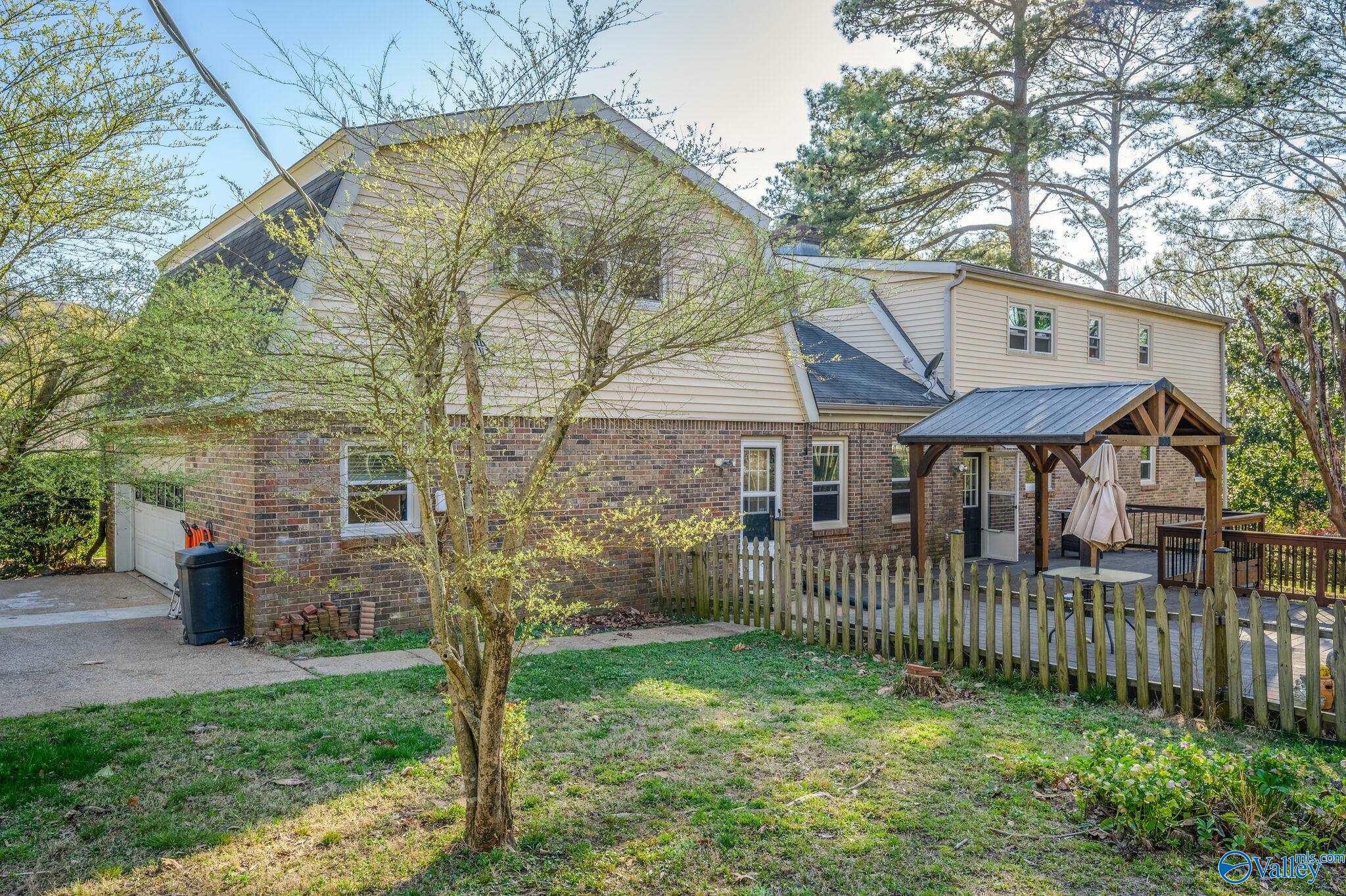 2614 SE Vista Drive