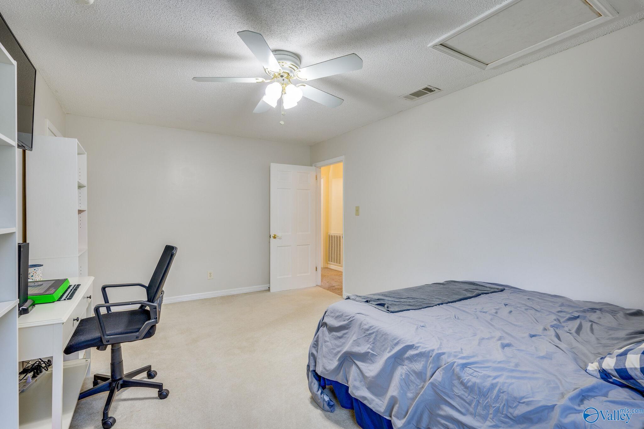 2614 SE Vista Drive
