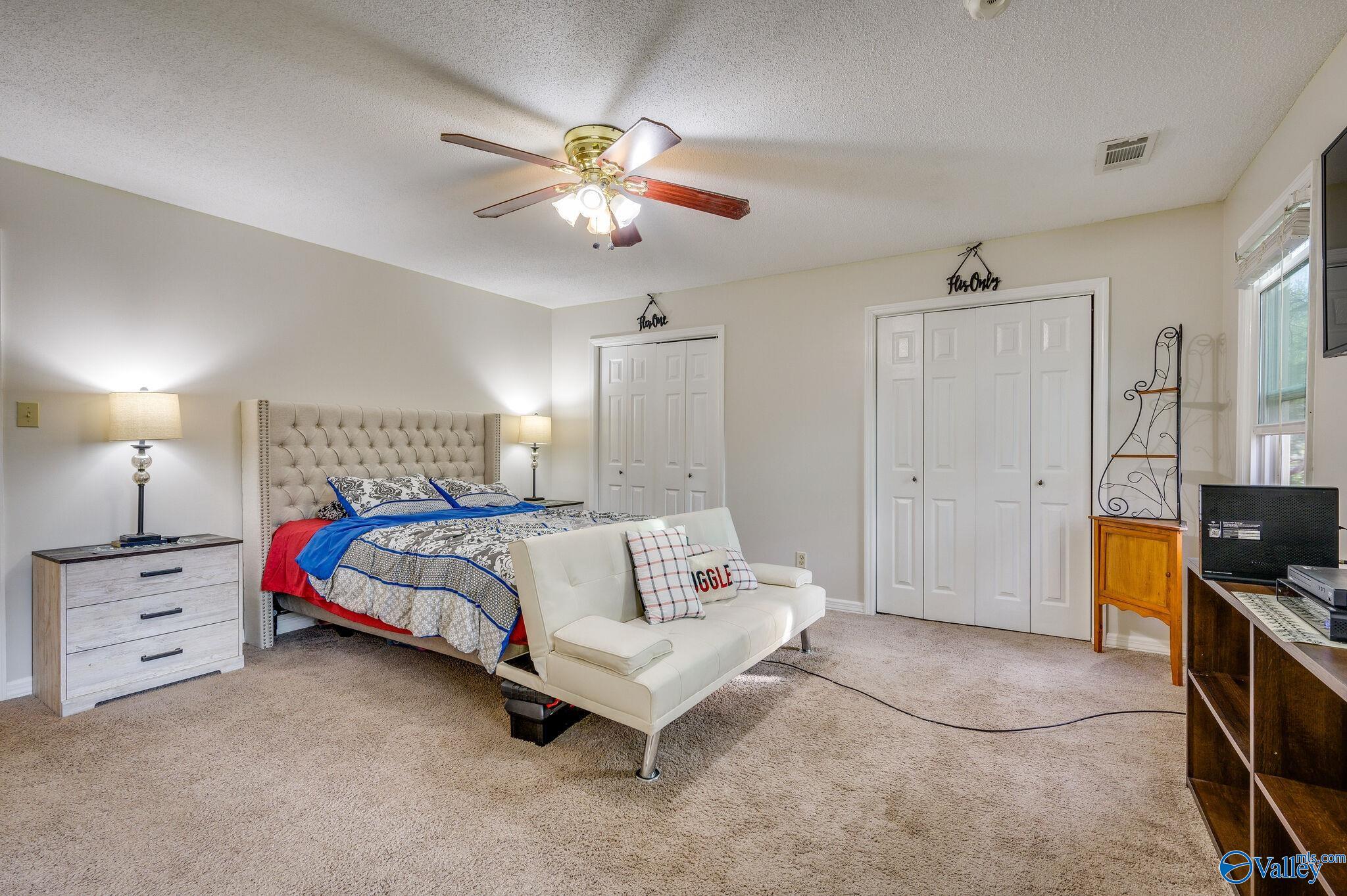 2614 SE Vista Drive