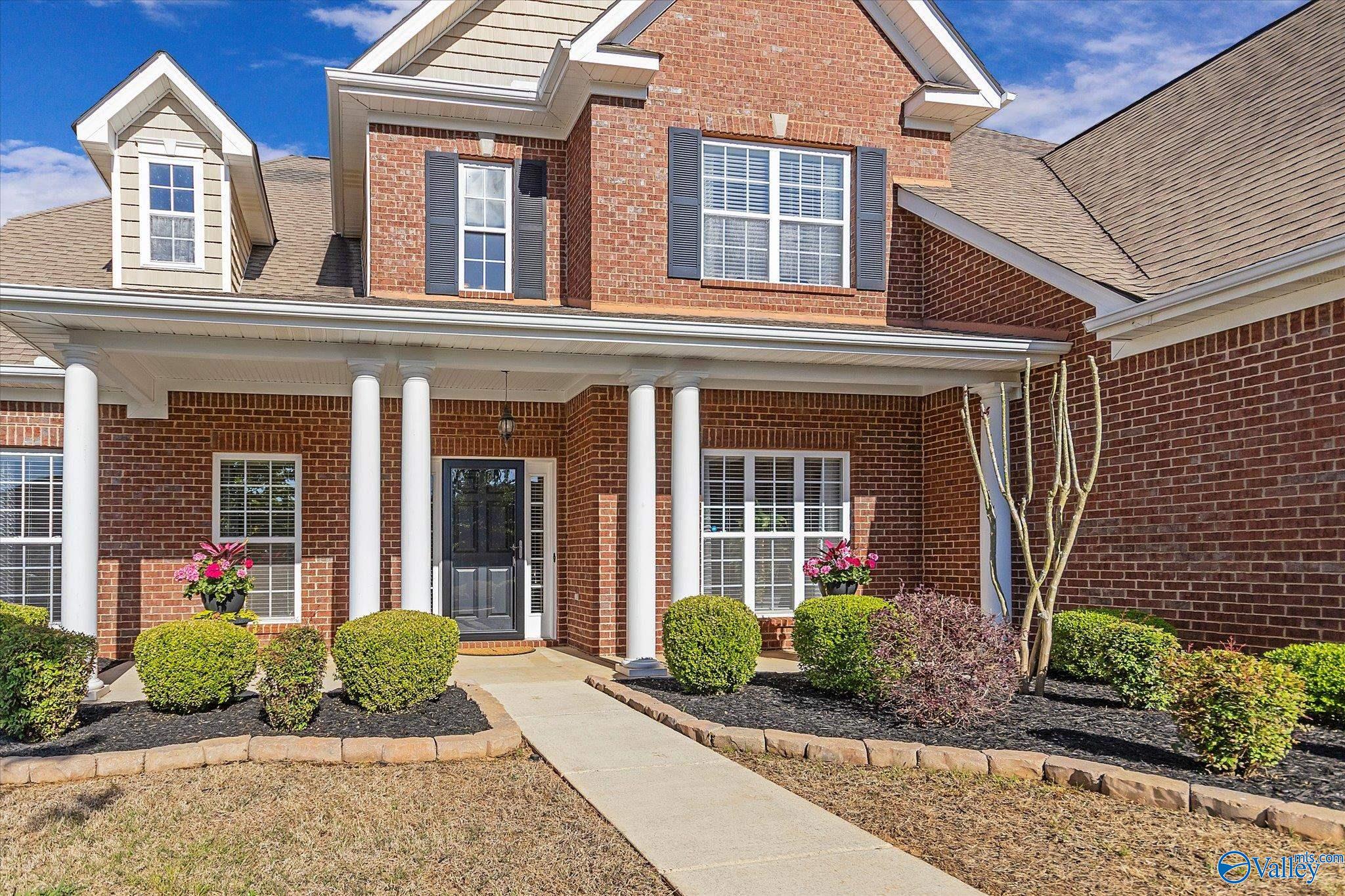 131 Legacy Cove Drive