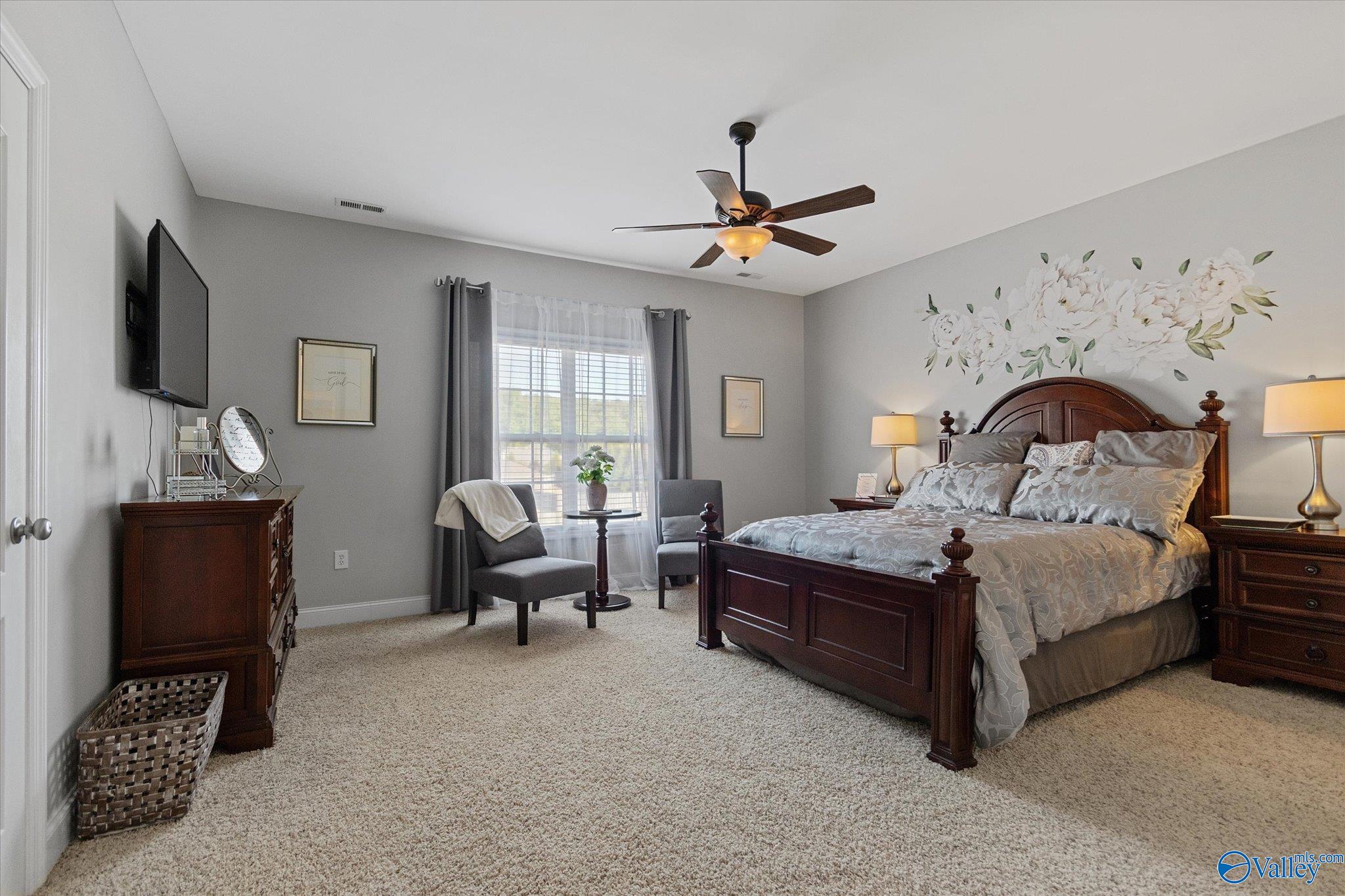 131 Legacy Cove Drive