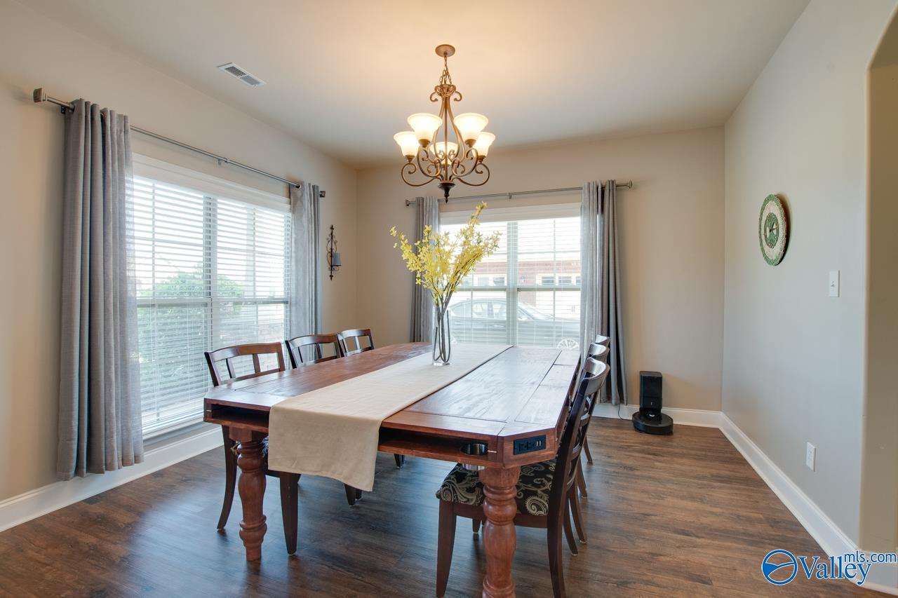 703 Harbor Ferry Drive SW