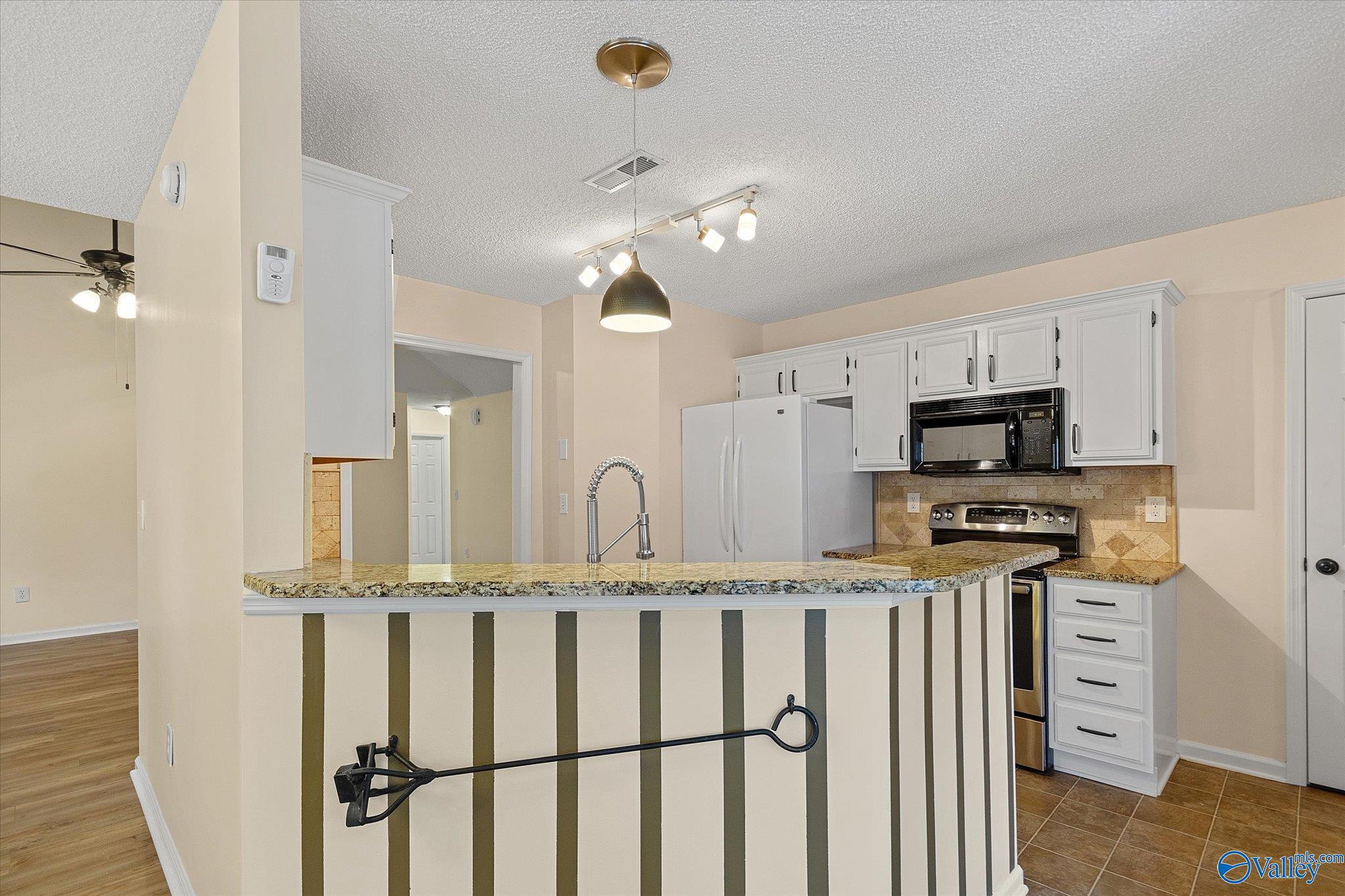 201 Cornwall Circle