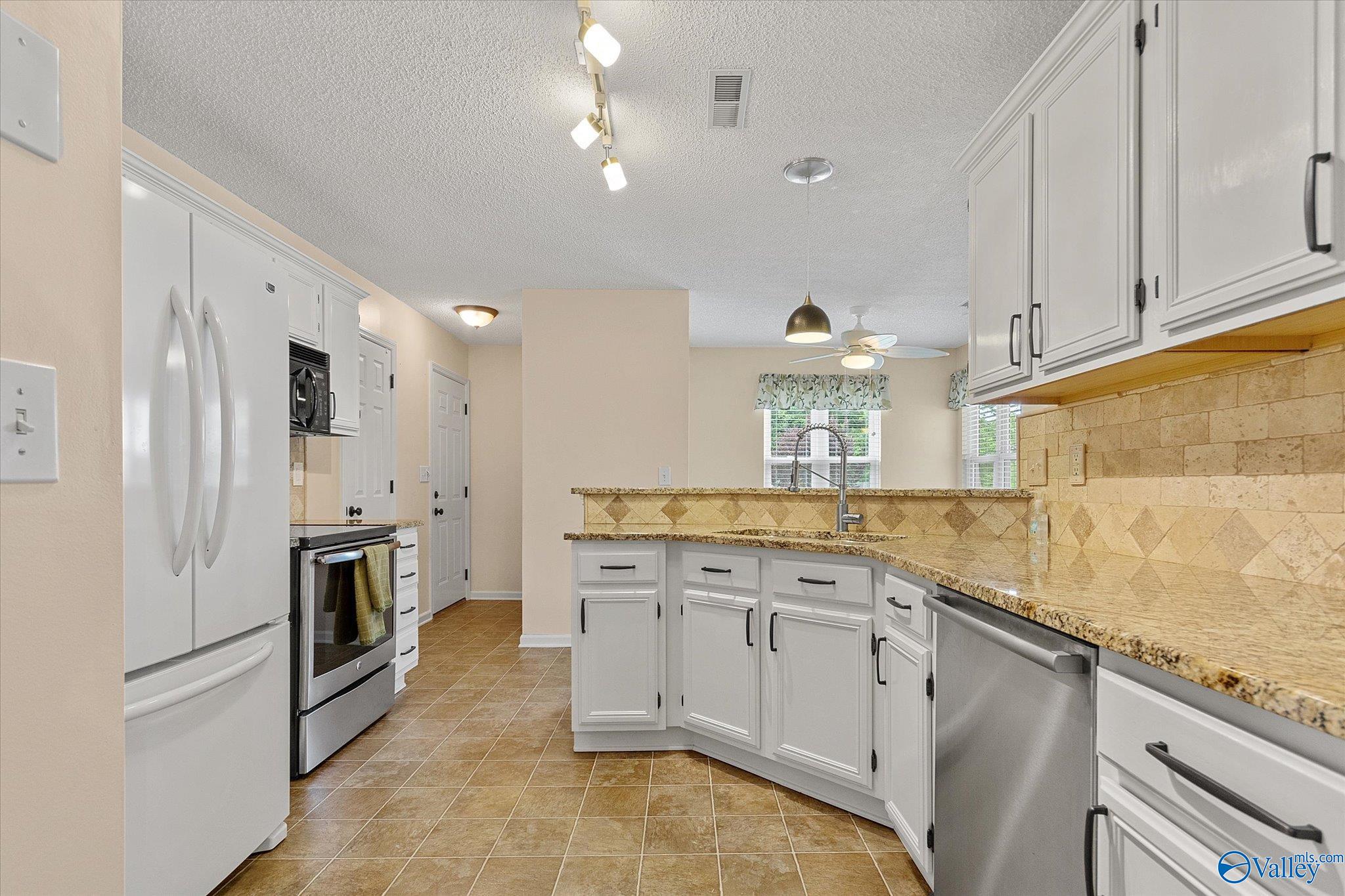201 Cornwall Circle