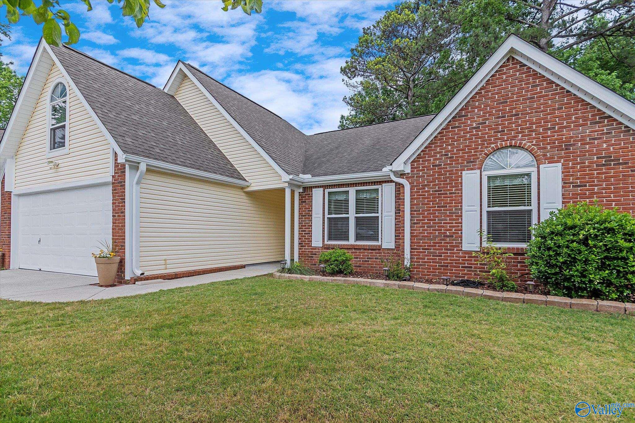201 Cornwall Circle