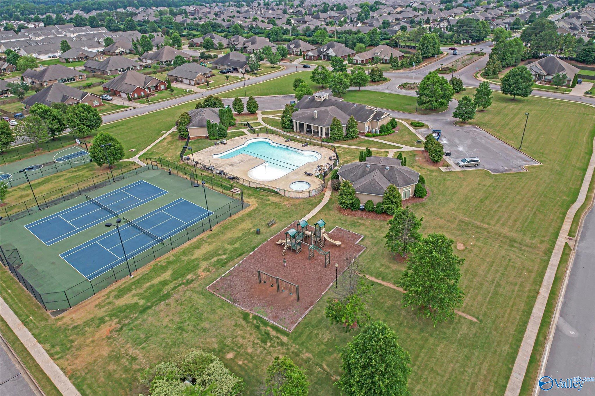 547 W River Landing Blvd SW
