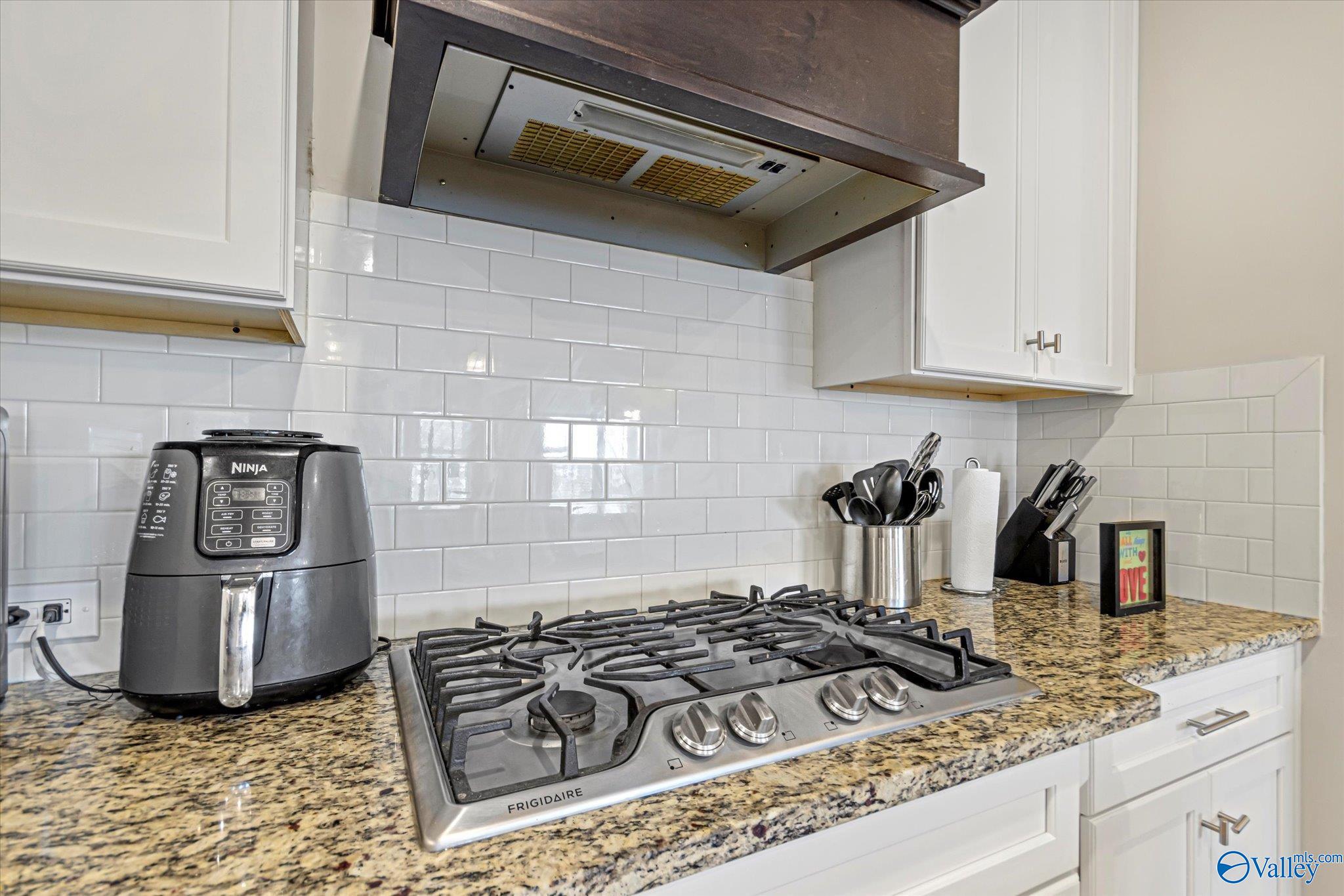 547 W River Landing Blvd SW