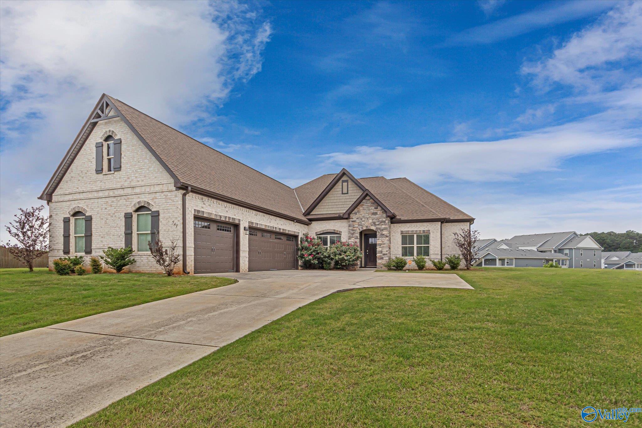 547 W River Landing Blvd SW