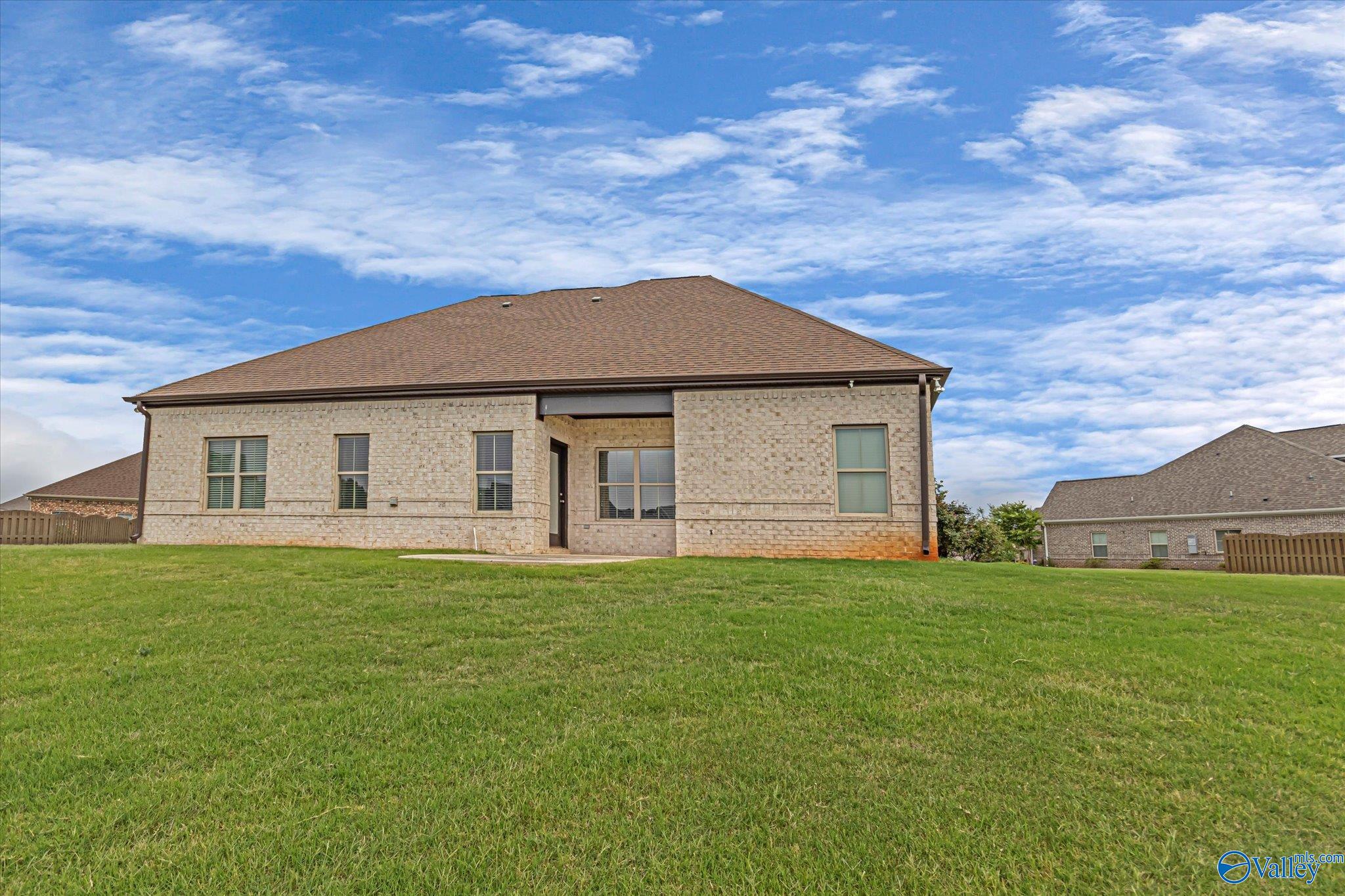 547 W River Landing Blvd SW