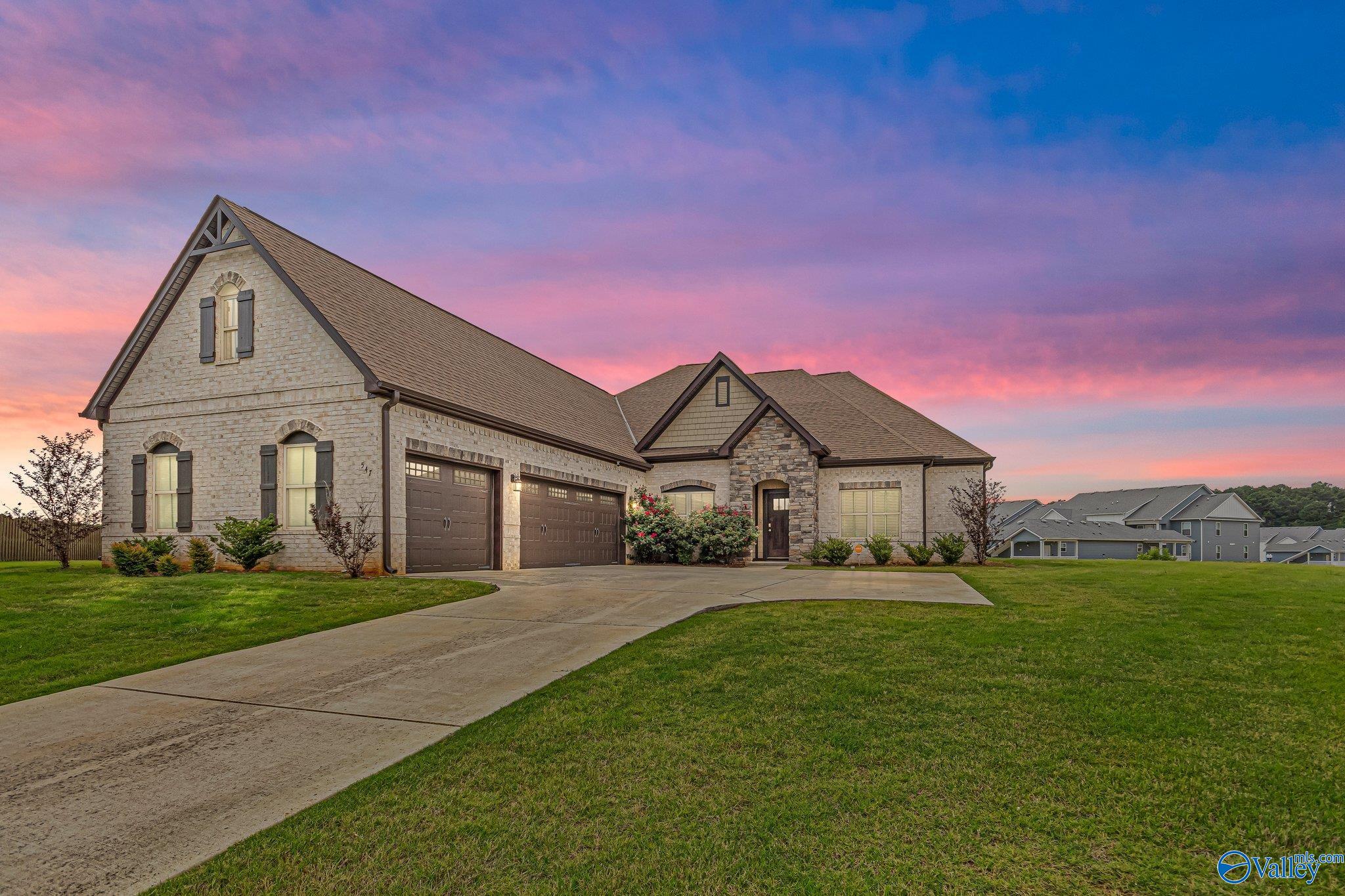 547 W River Landing Blvd SW