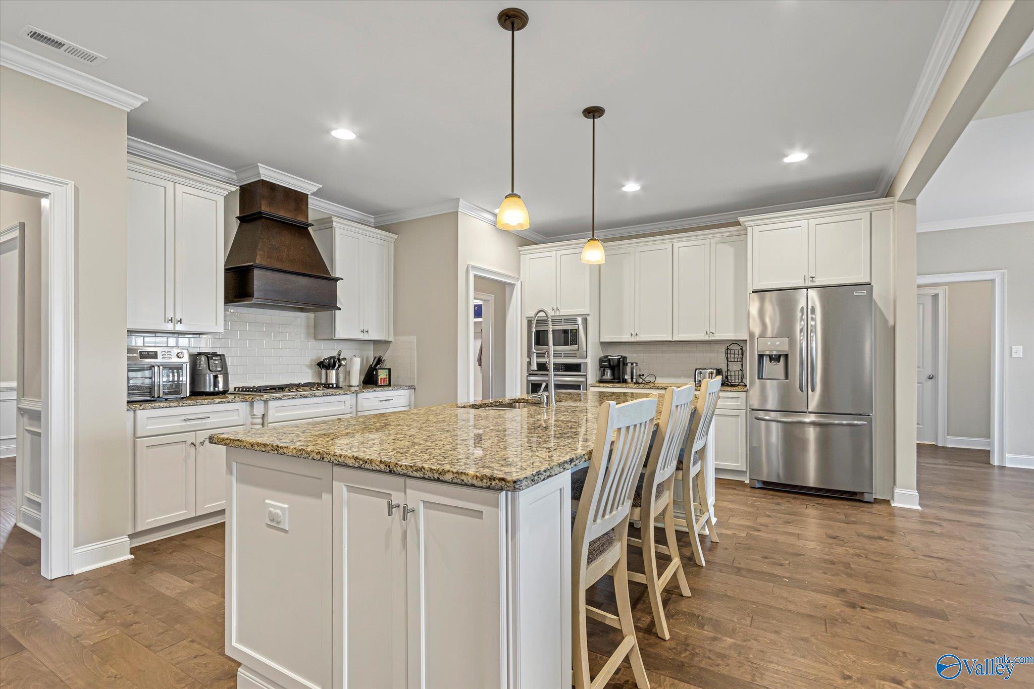 547 W River Landing Blvd SW