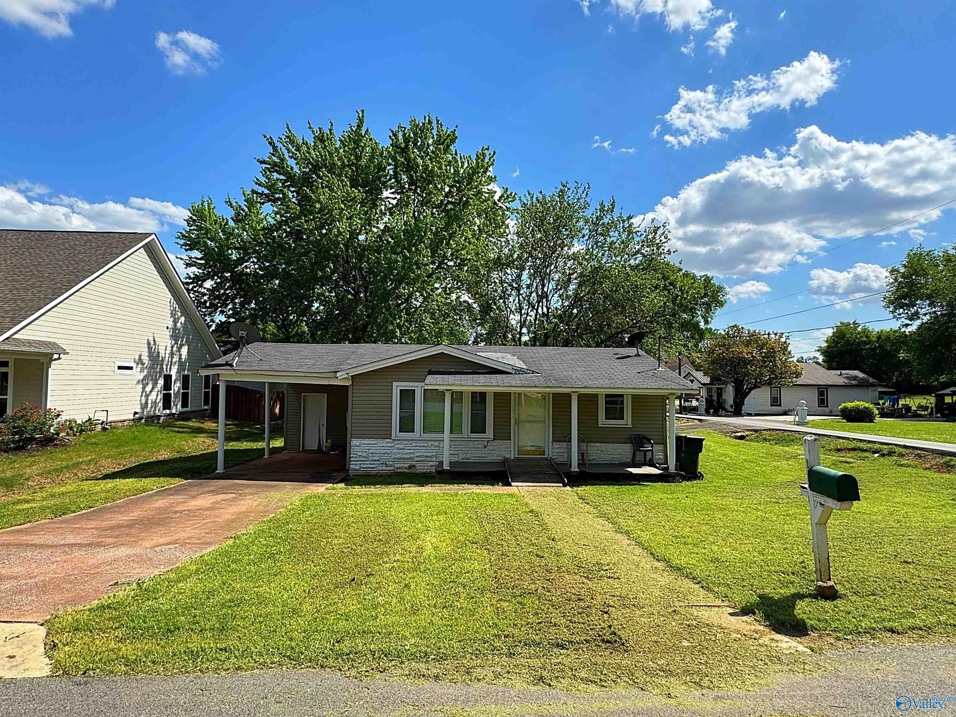 112 Arnett Street