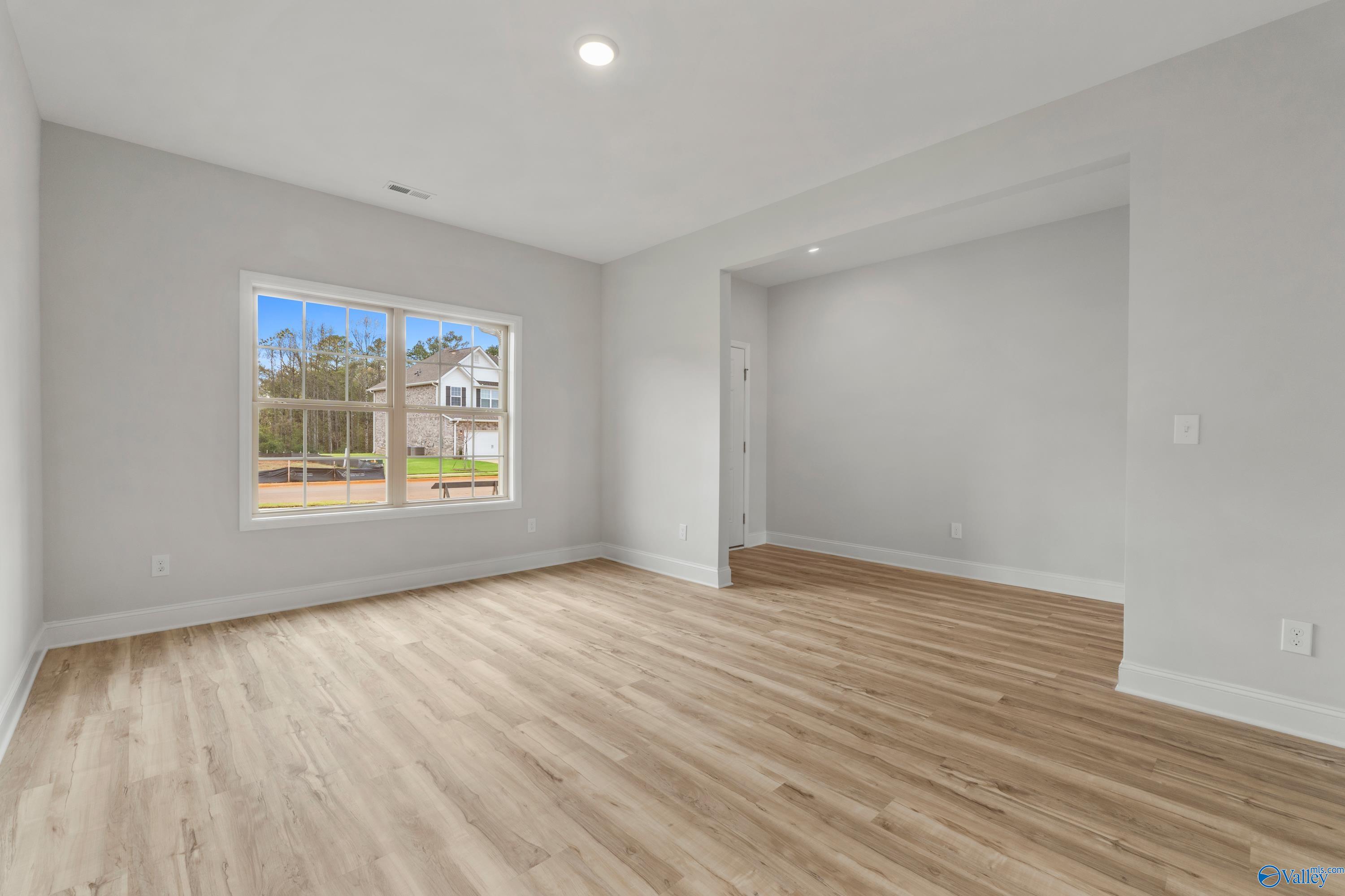 29387 Canoe Circle