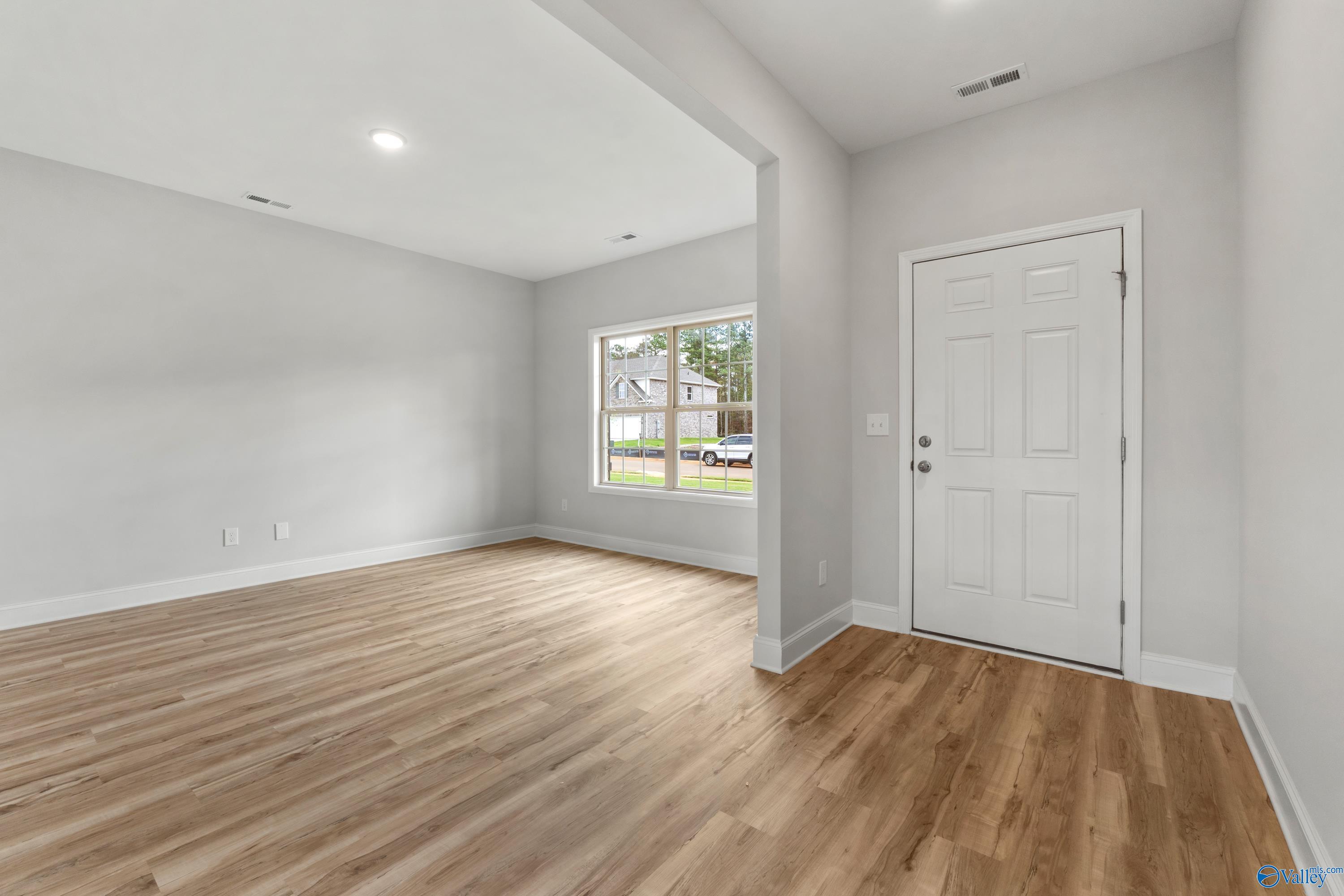 29387 Canoe Circle