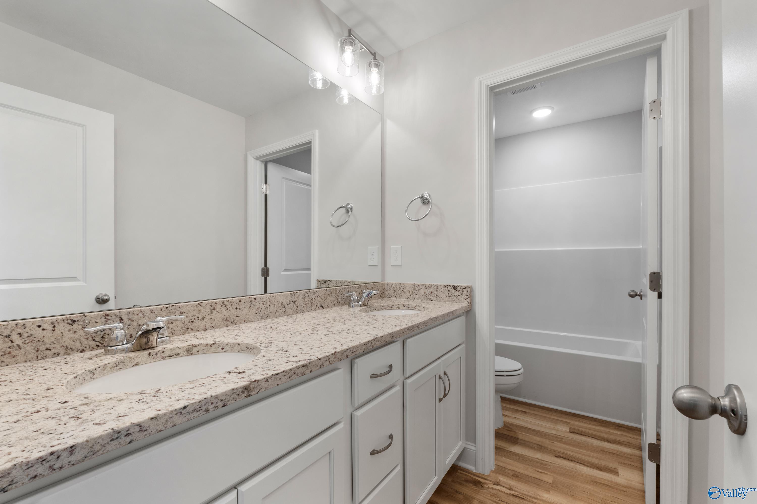 29387 Canoe Circle
