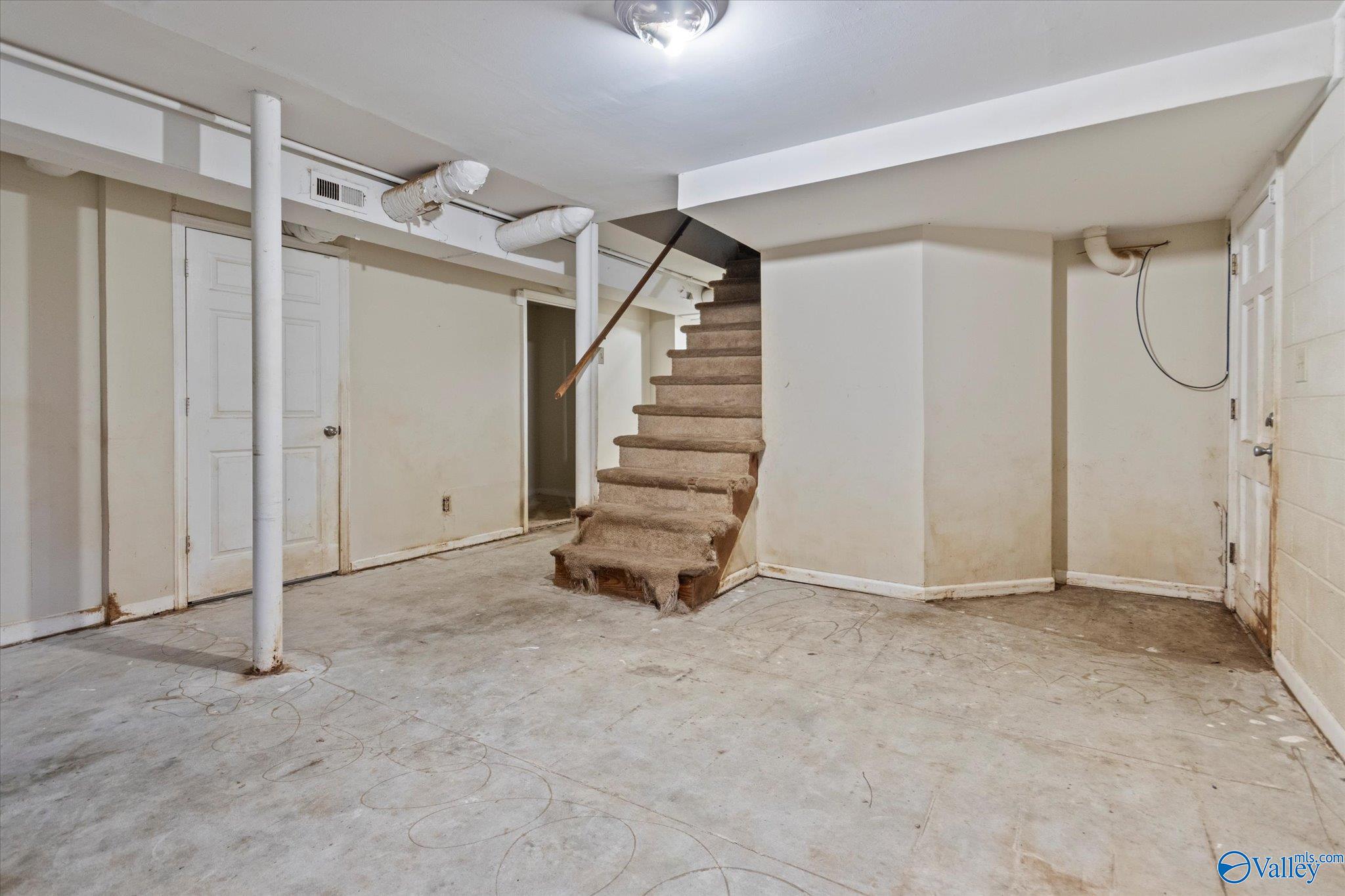 403 Hillmont Drive