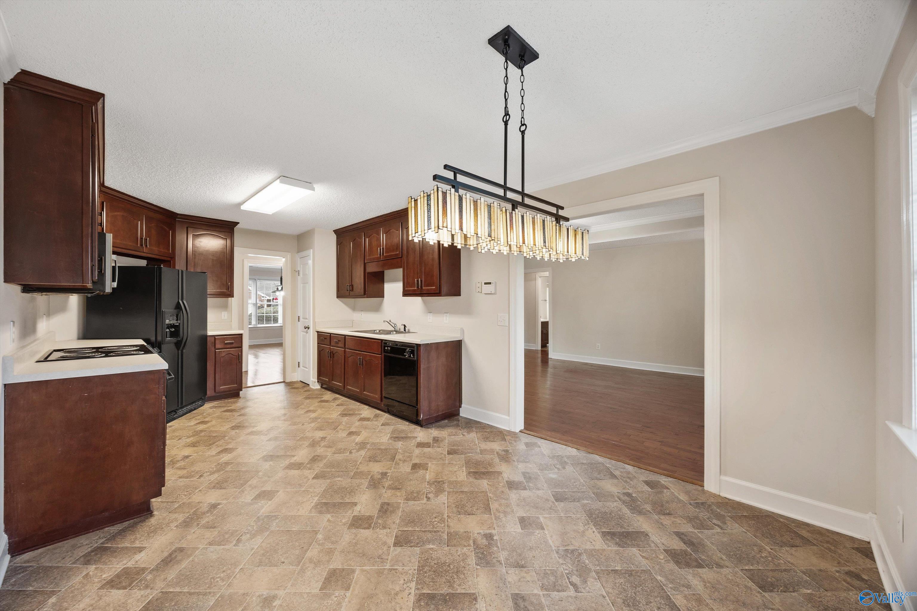 209 Vine Cliff Drive