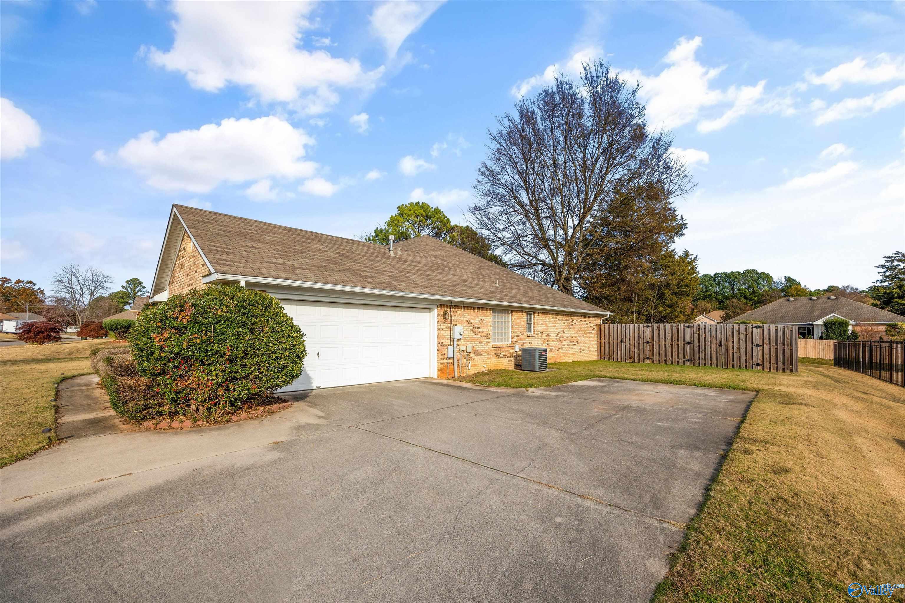 209 Vine Cliff Drive